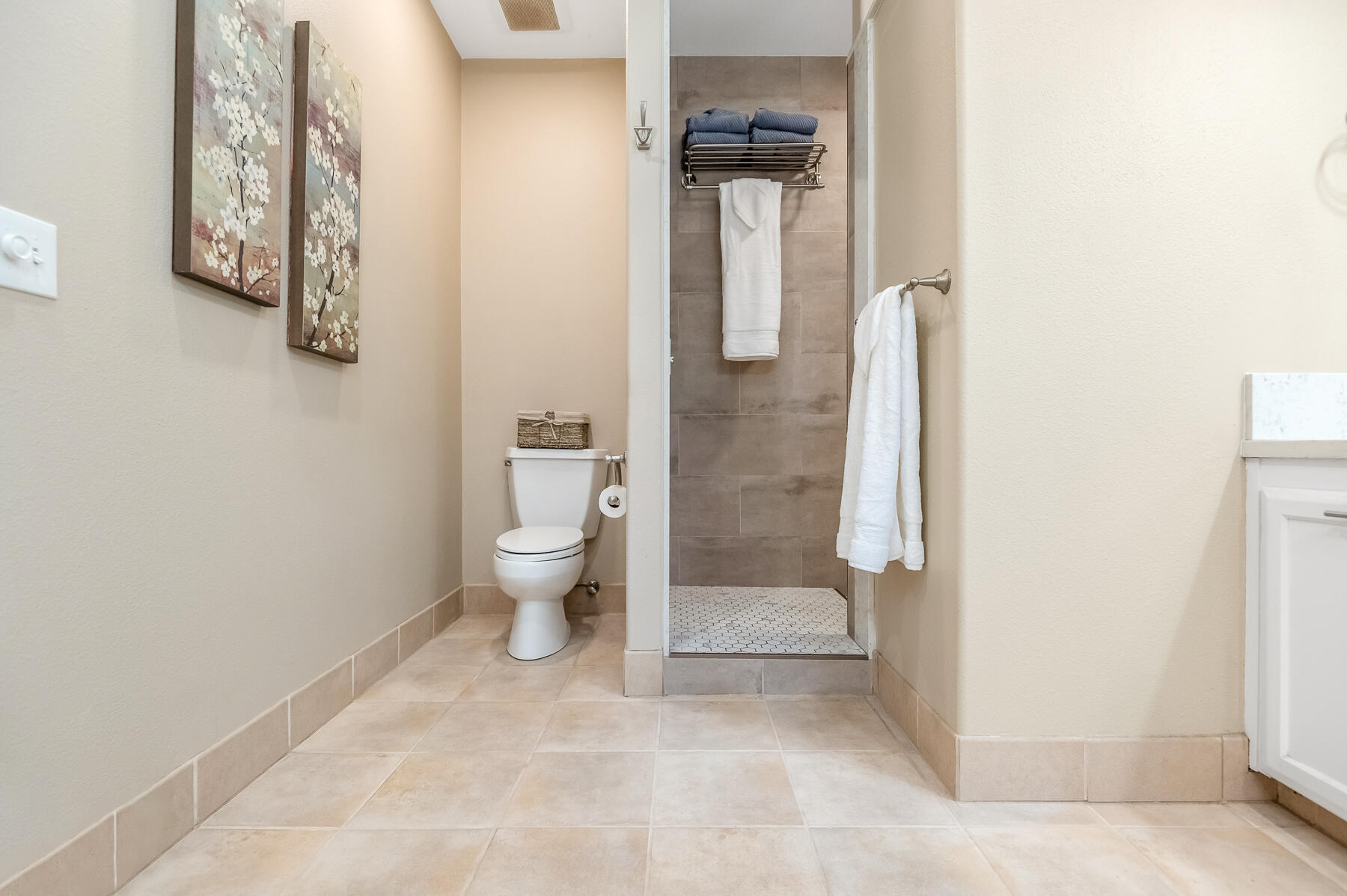 4648 W Allen Ave, Visalia, CA 93291