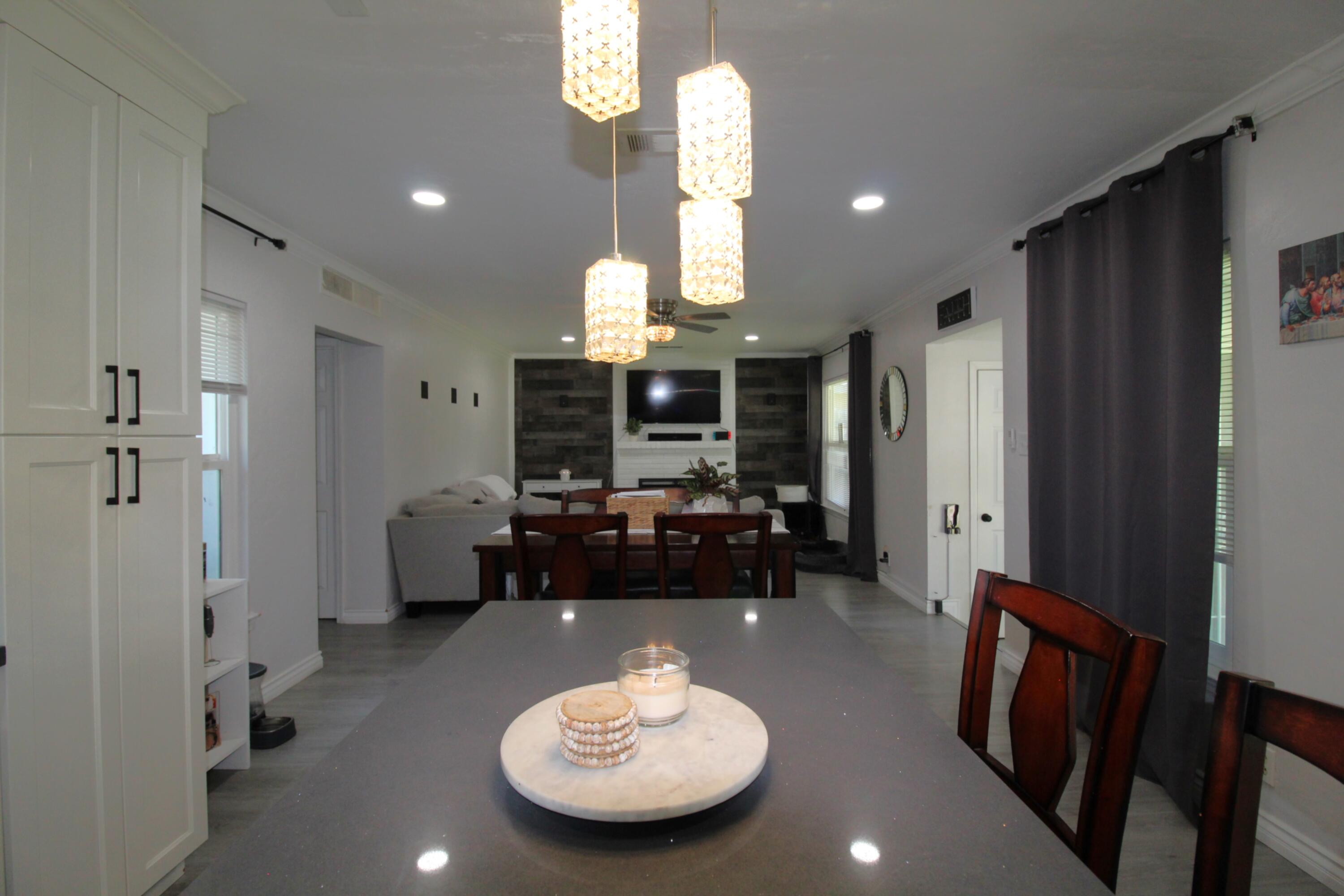 915 E Noble Ave, Visalia, CA 93292