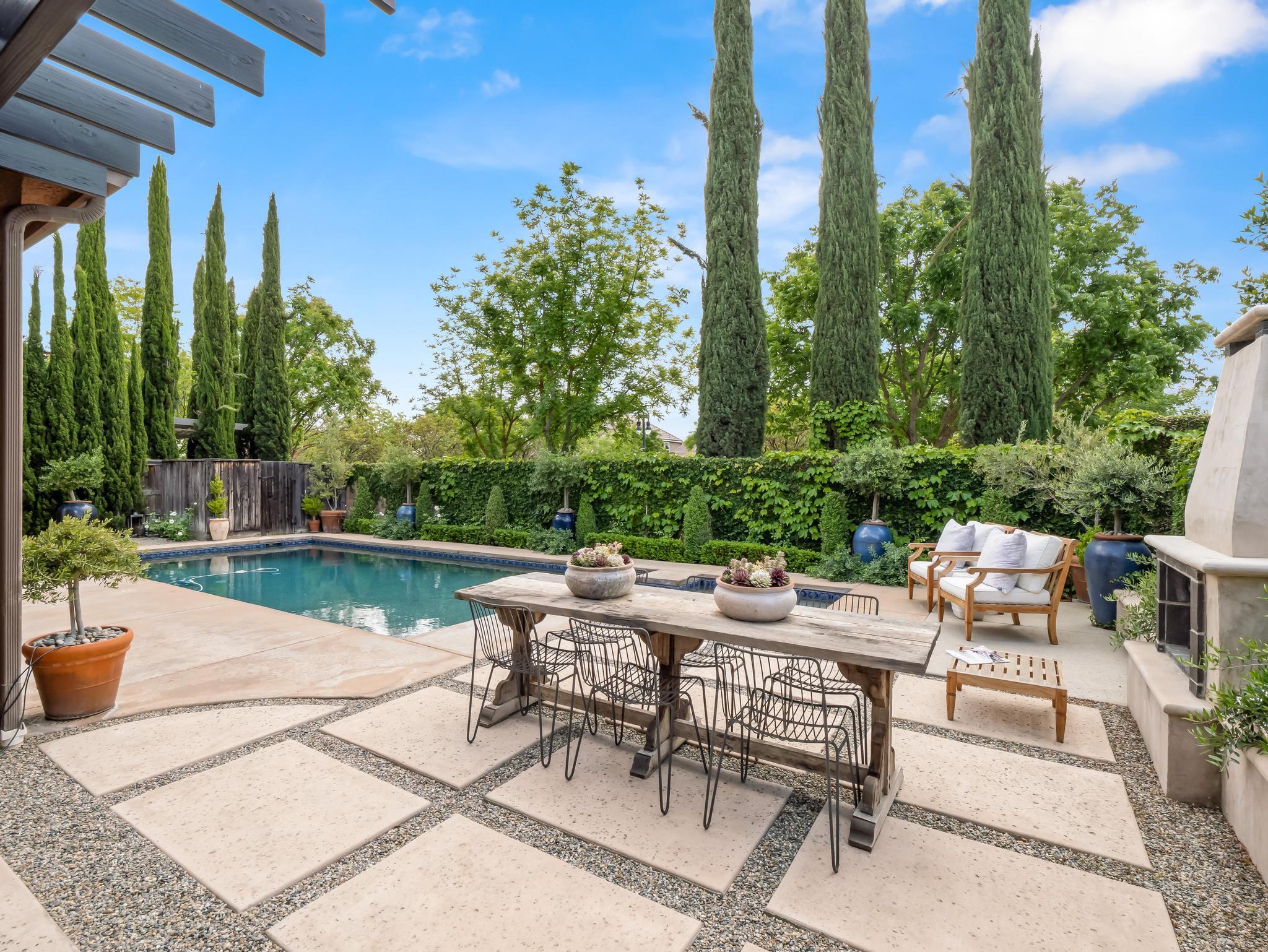 3524 Prescott Ave, Clovis, CA 93619