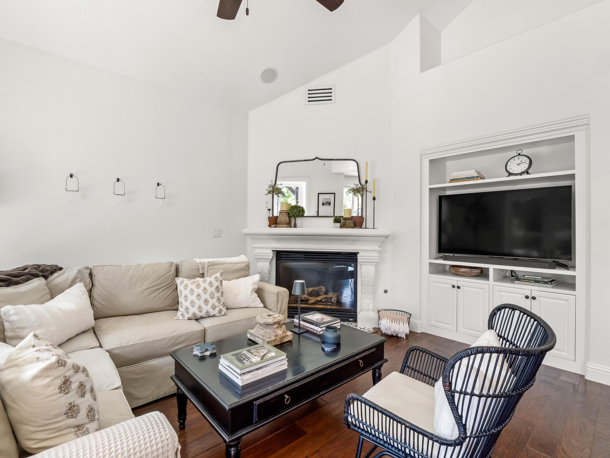 3524 Prescott Ave, Clovis, CA 93619