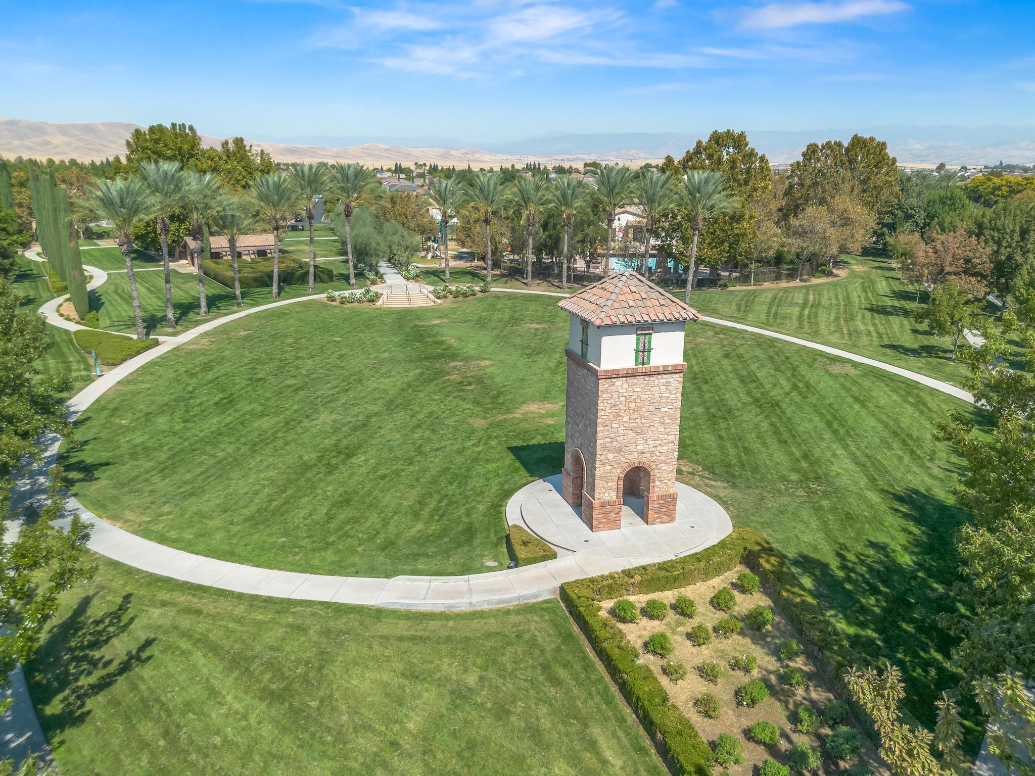 3524 Prescott Ave, Clovis, CA 93619