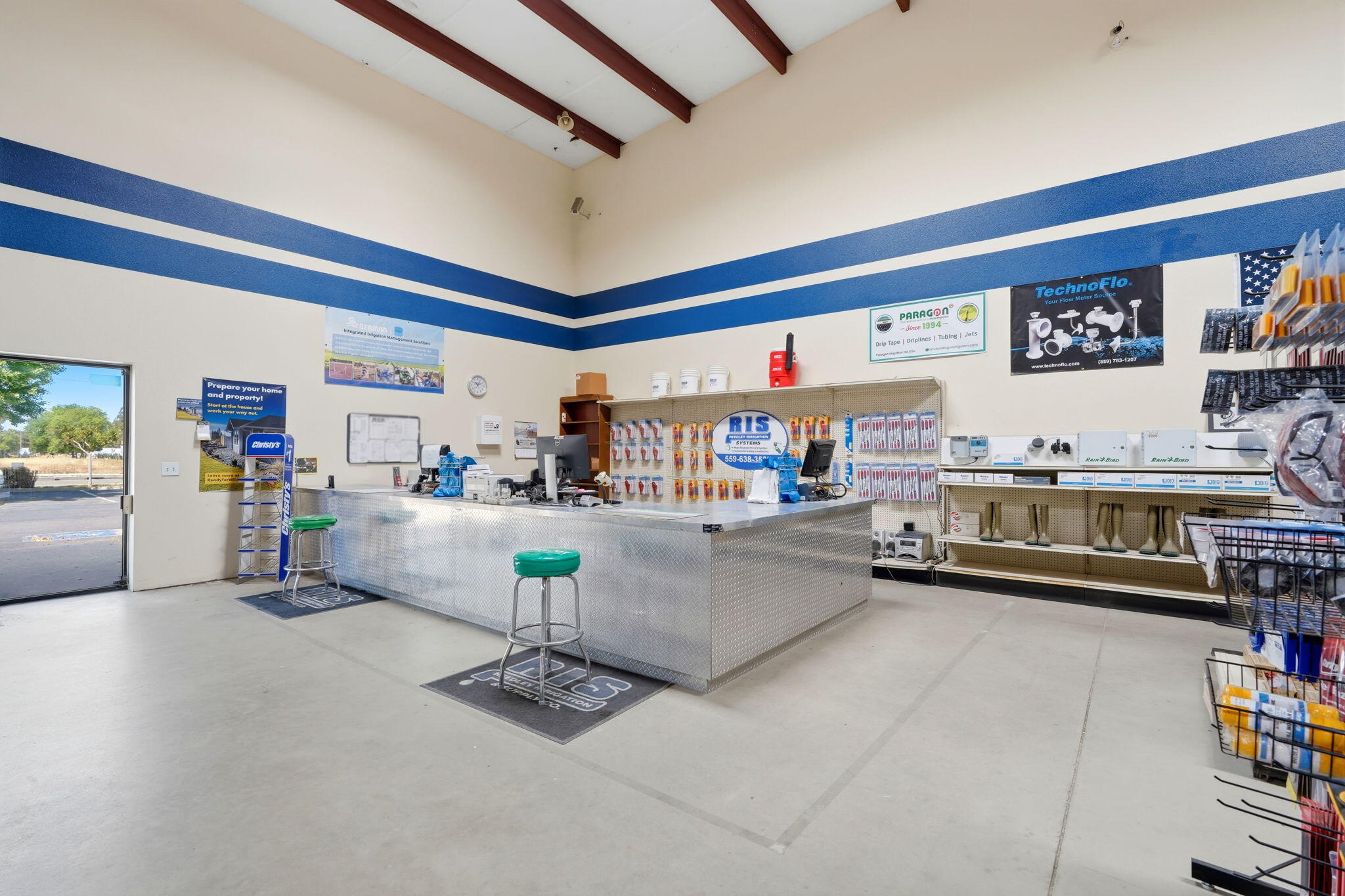 1260 S Buttonwillow Ave, Reedley, CA 93654