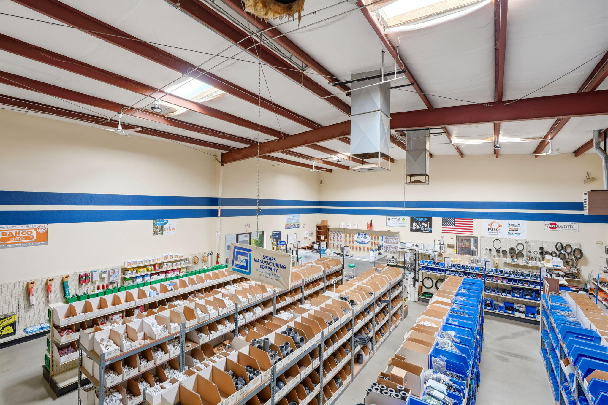 1260 S Buttonwillow Ave, Reedley, CA 93654