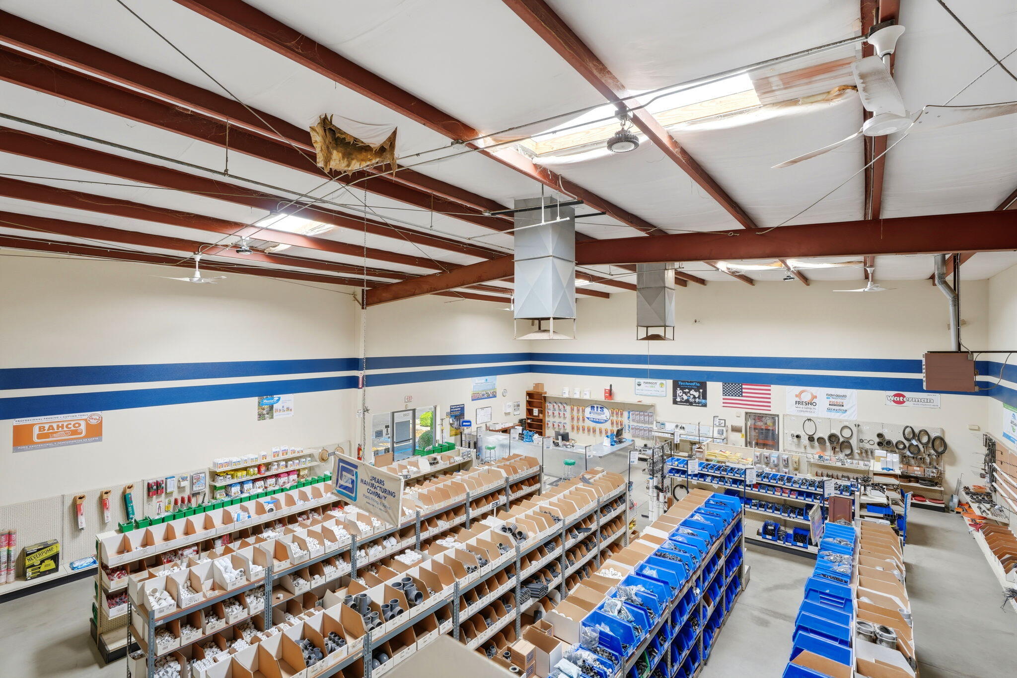 1260 S Buttonwillow Ave, Reedley, CA 93654