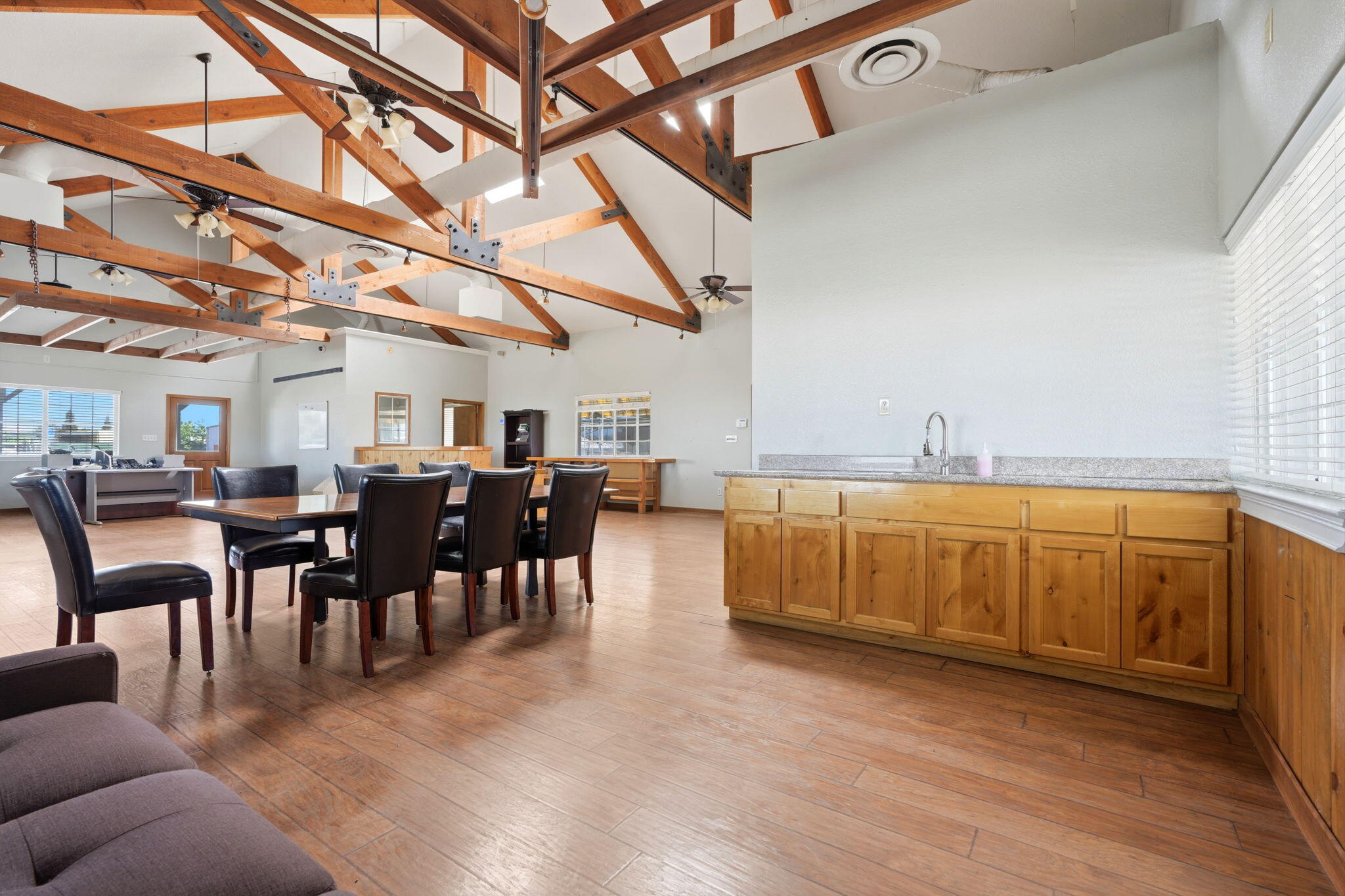 1260 S Buttonwillow Ave, Reedley, CA 93654