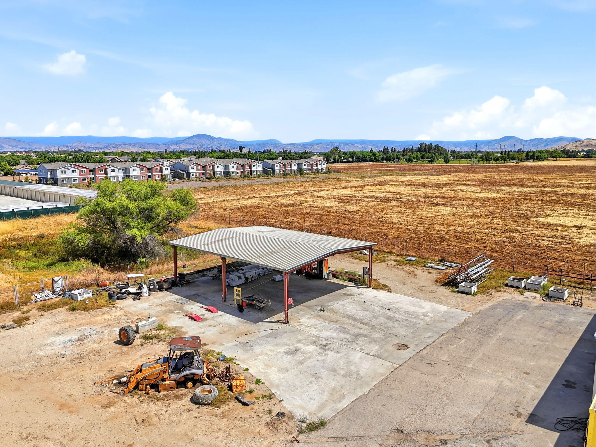 1260 S Buttonwillow Ave, Reedley, CA 93654