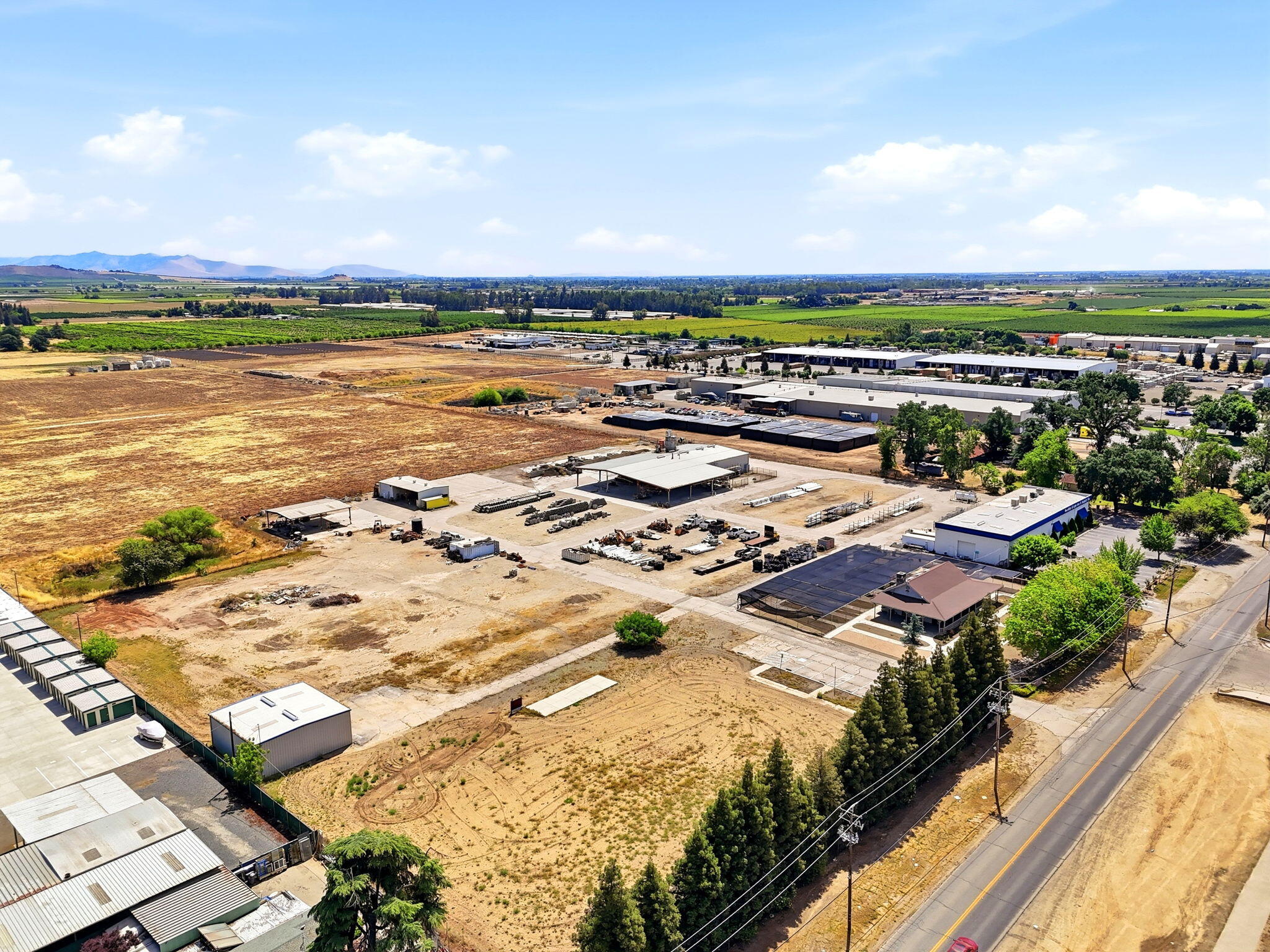 1260 S Buttonwillow Ave, Reedley, CA 93654