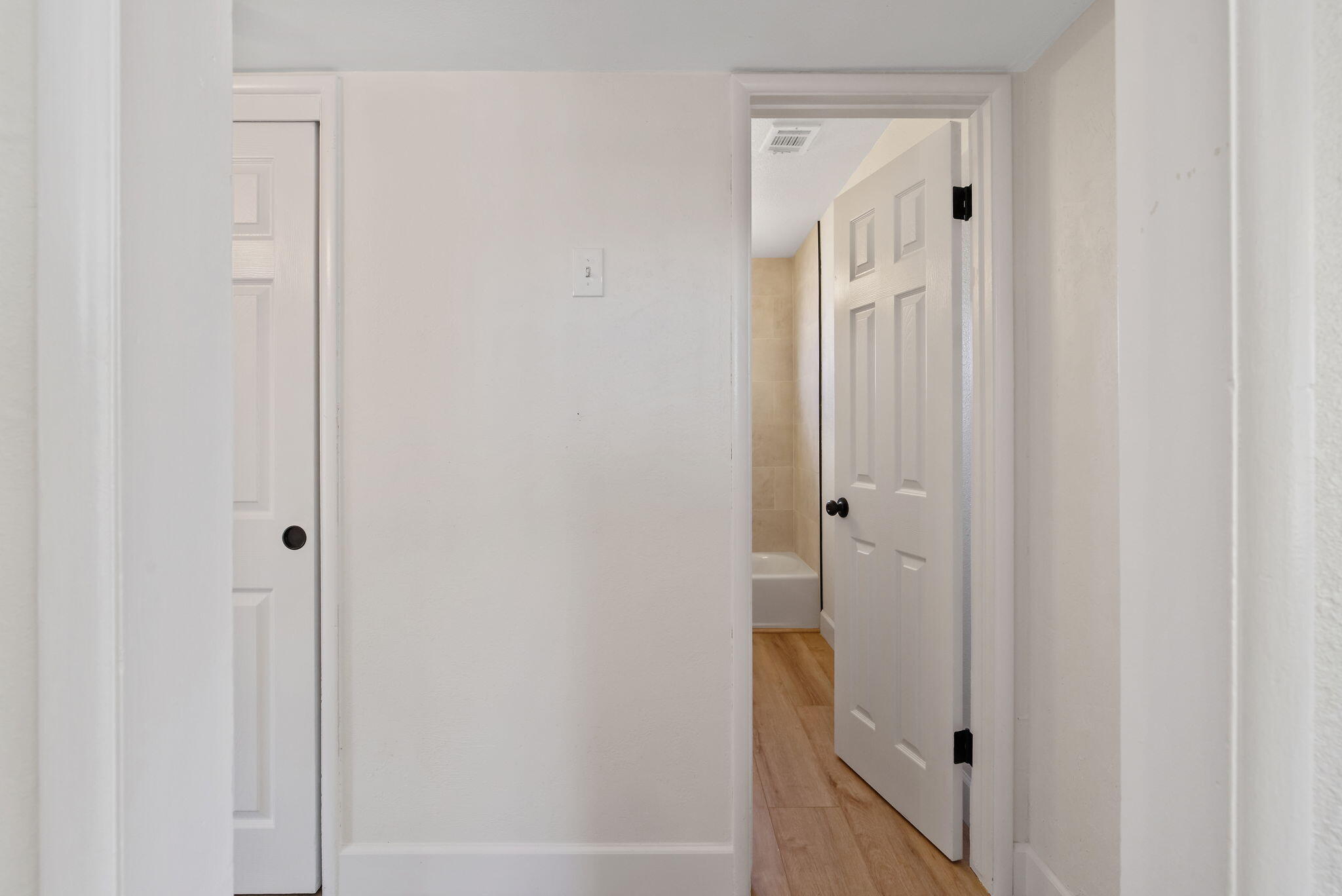 517 S S St, Tulare, CA 93274