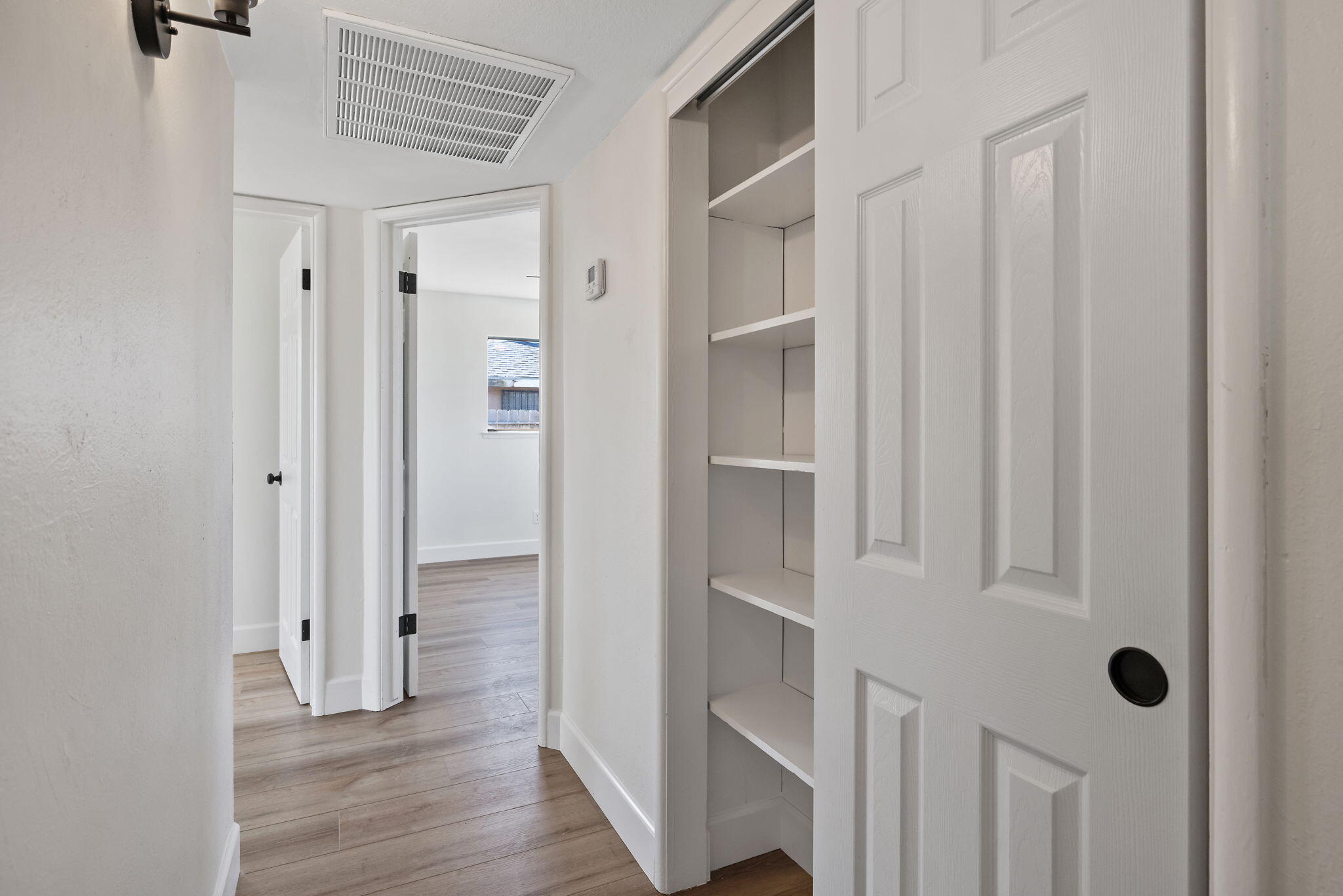 517 S S St, Tulare, CA 93274