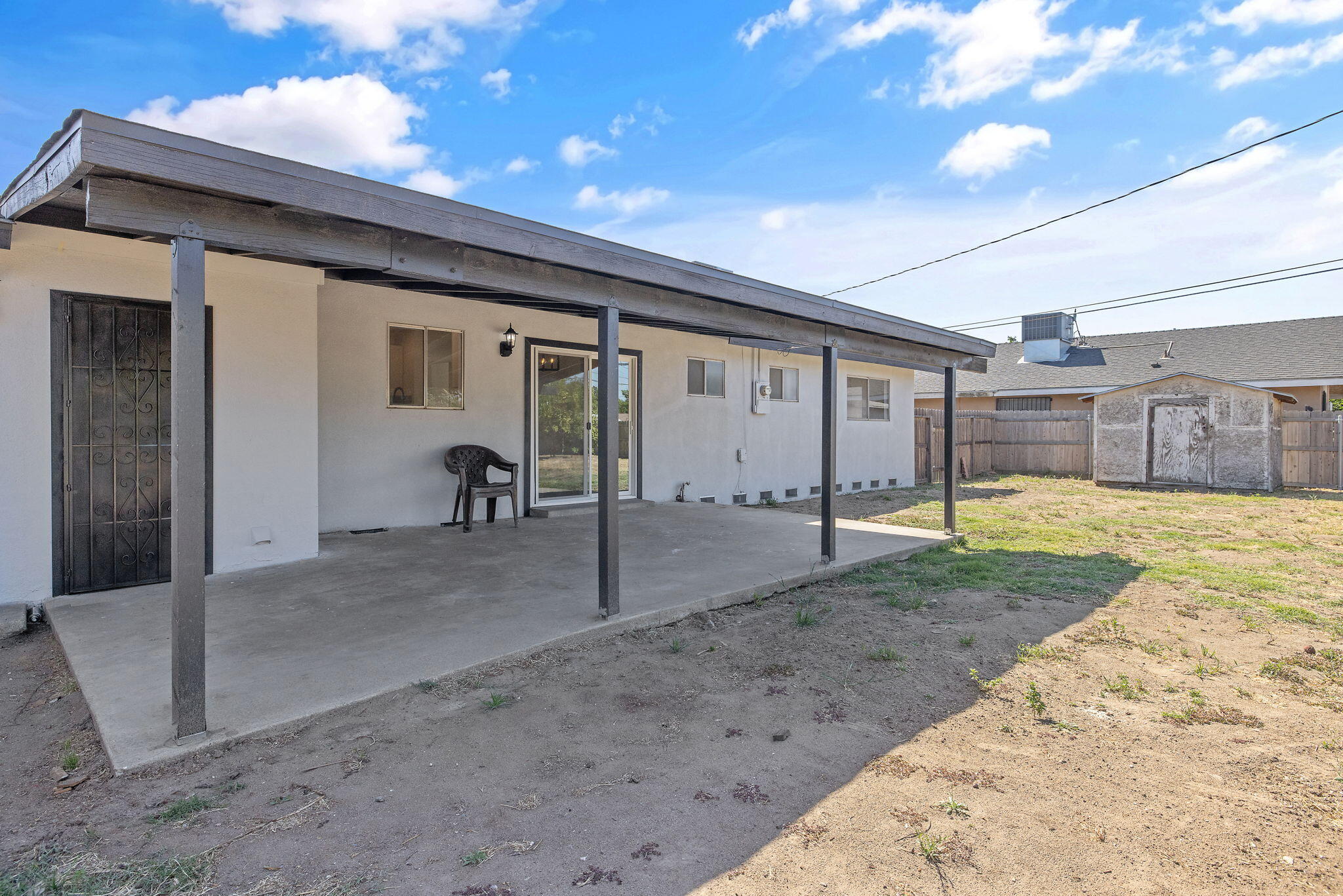 517 S S St, Tulare, CA 93274