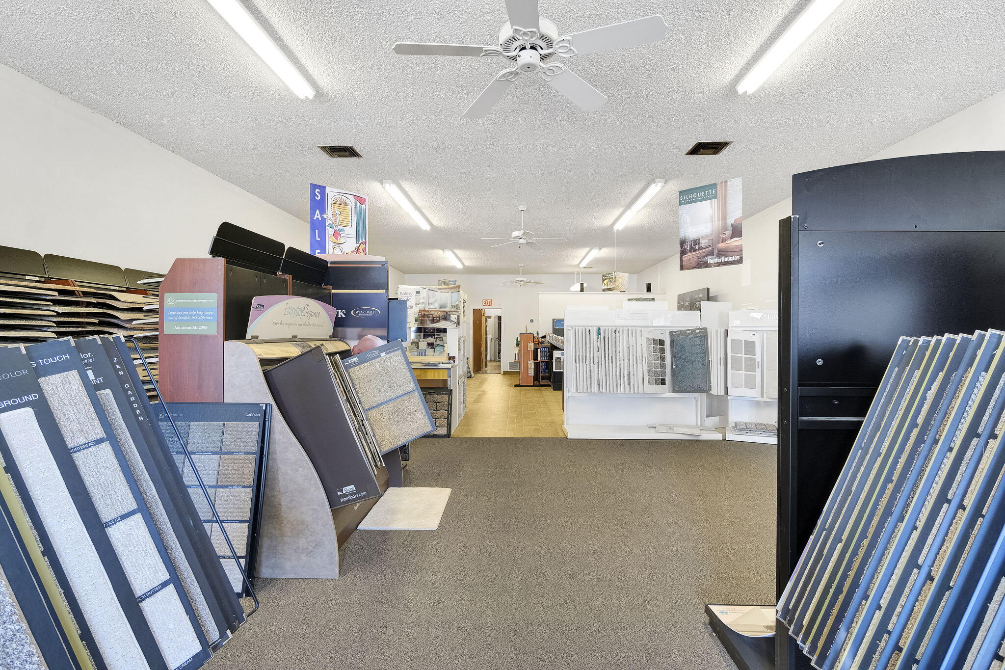 230 S K St, Dinuba, CA 93618