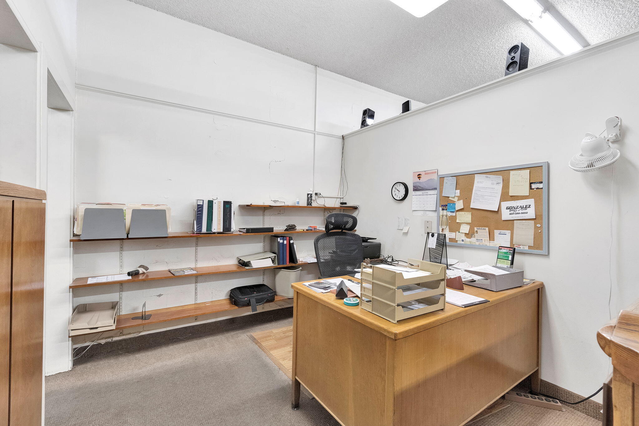 230 S K St, Dinuba, CA 93618