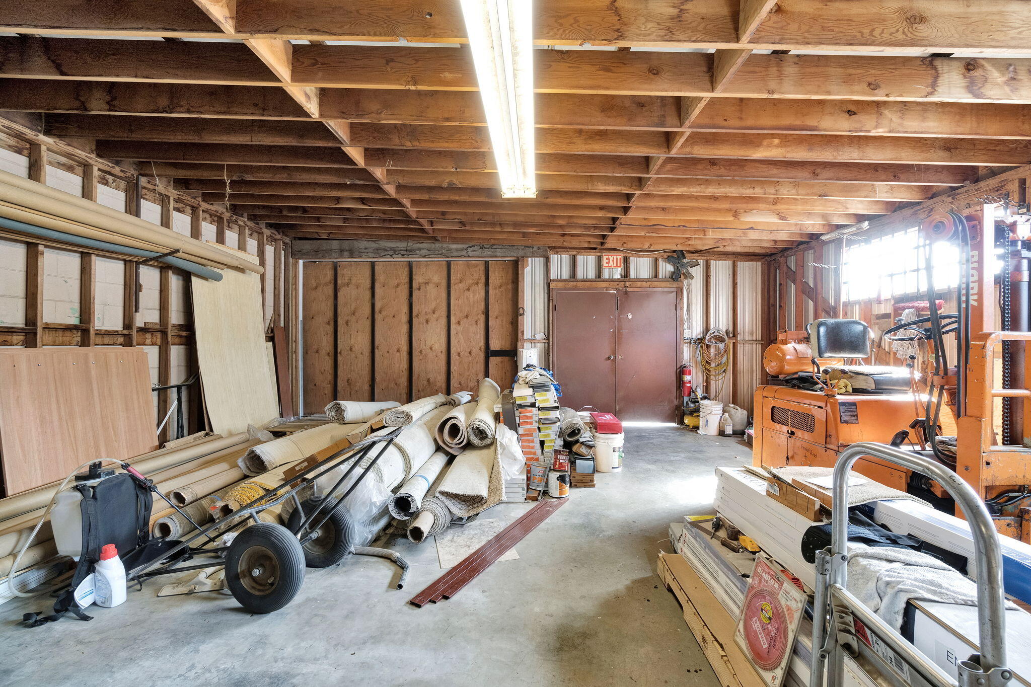 230 S K St, Dinuba, CA 93618