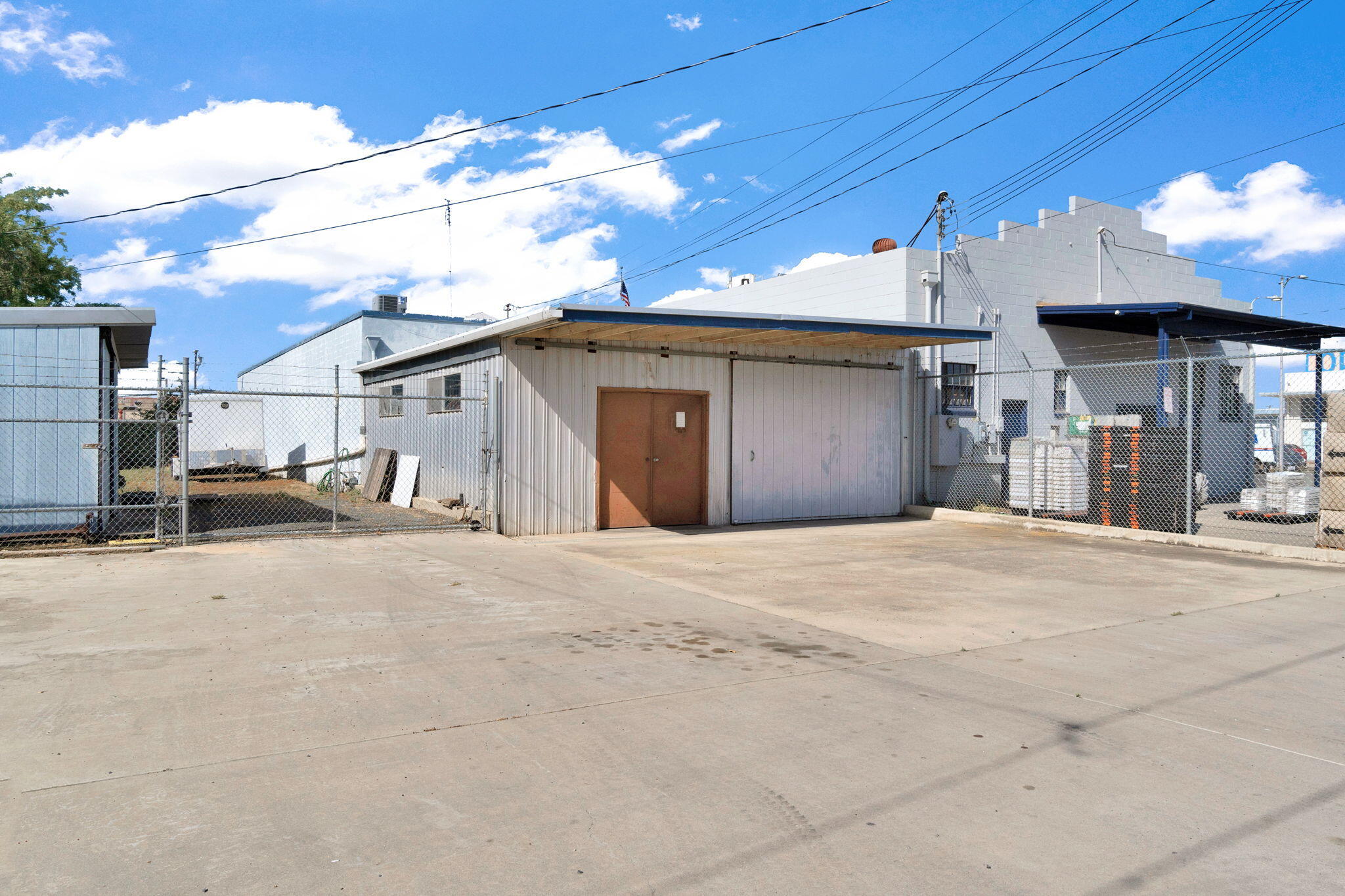 230 S K St, Dinuba, CA 93618