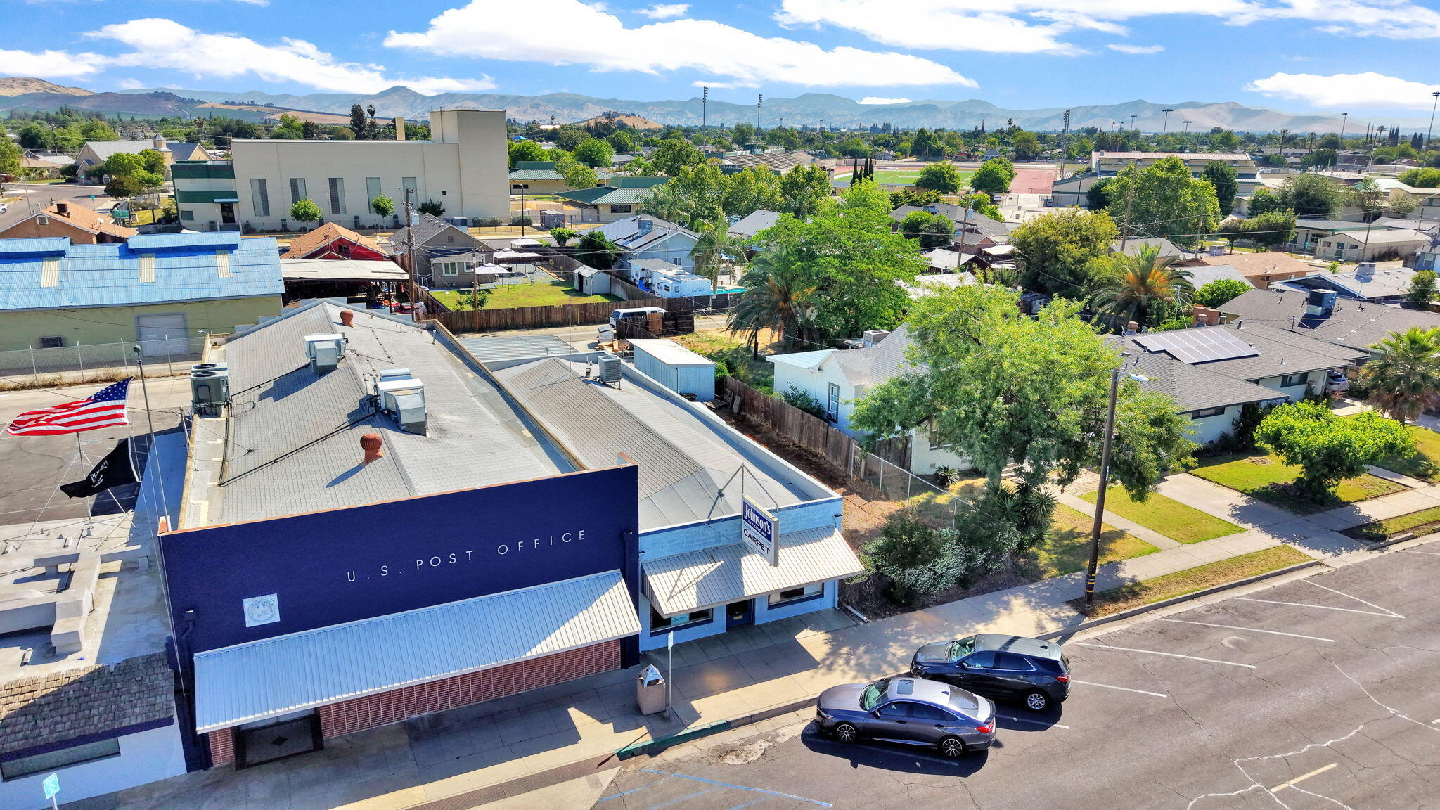 230 S K St, Dinuba, CA 93618