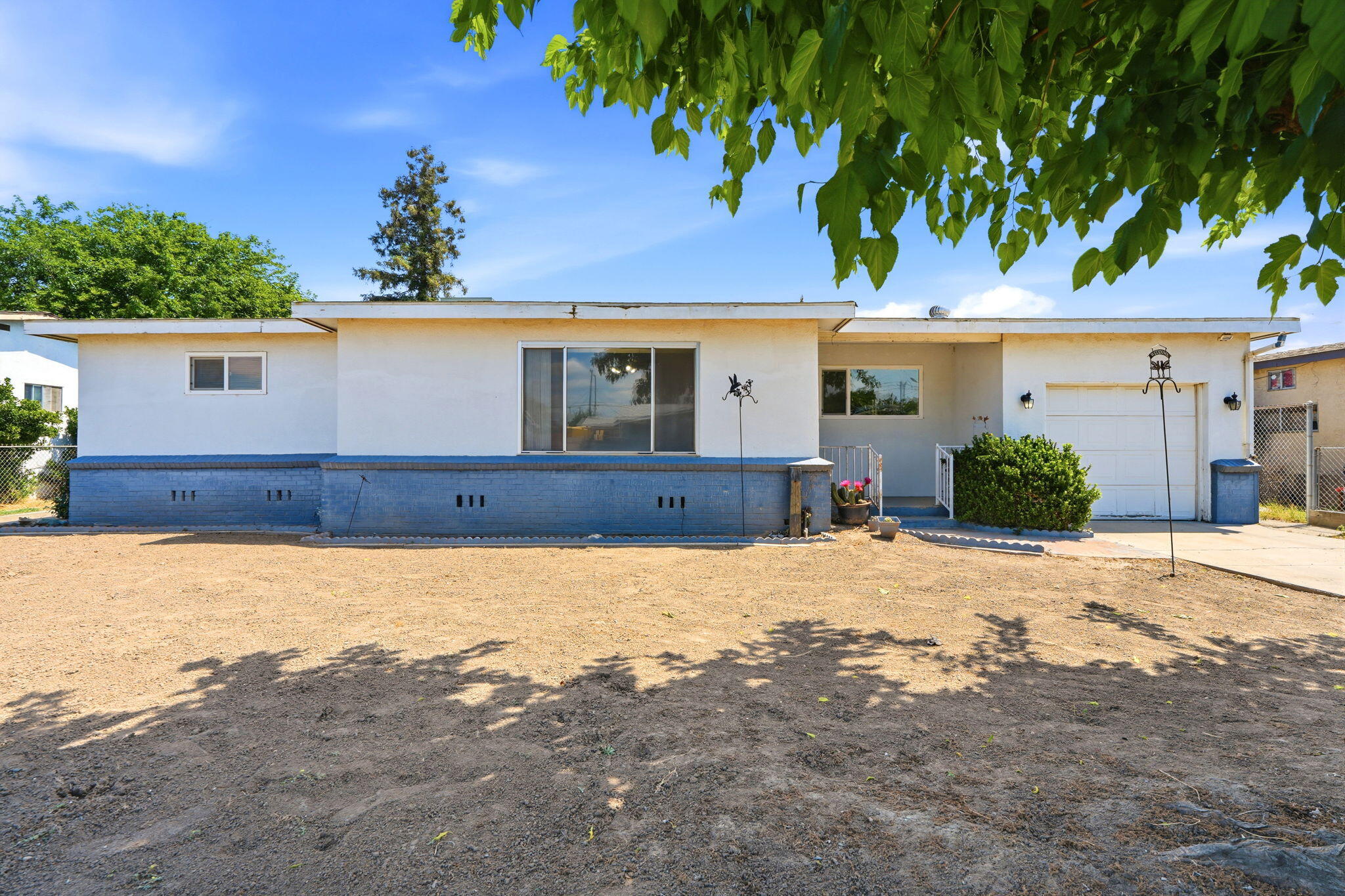 15358 Cedar Rd, Porterville, CA 93257