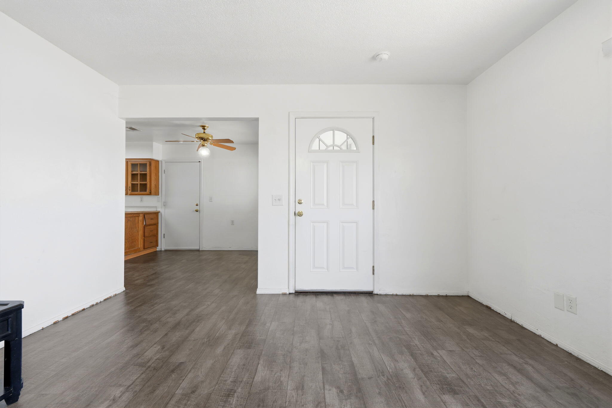 15358 Cedar Rd, Porterville, CA 93257