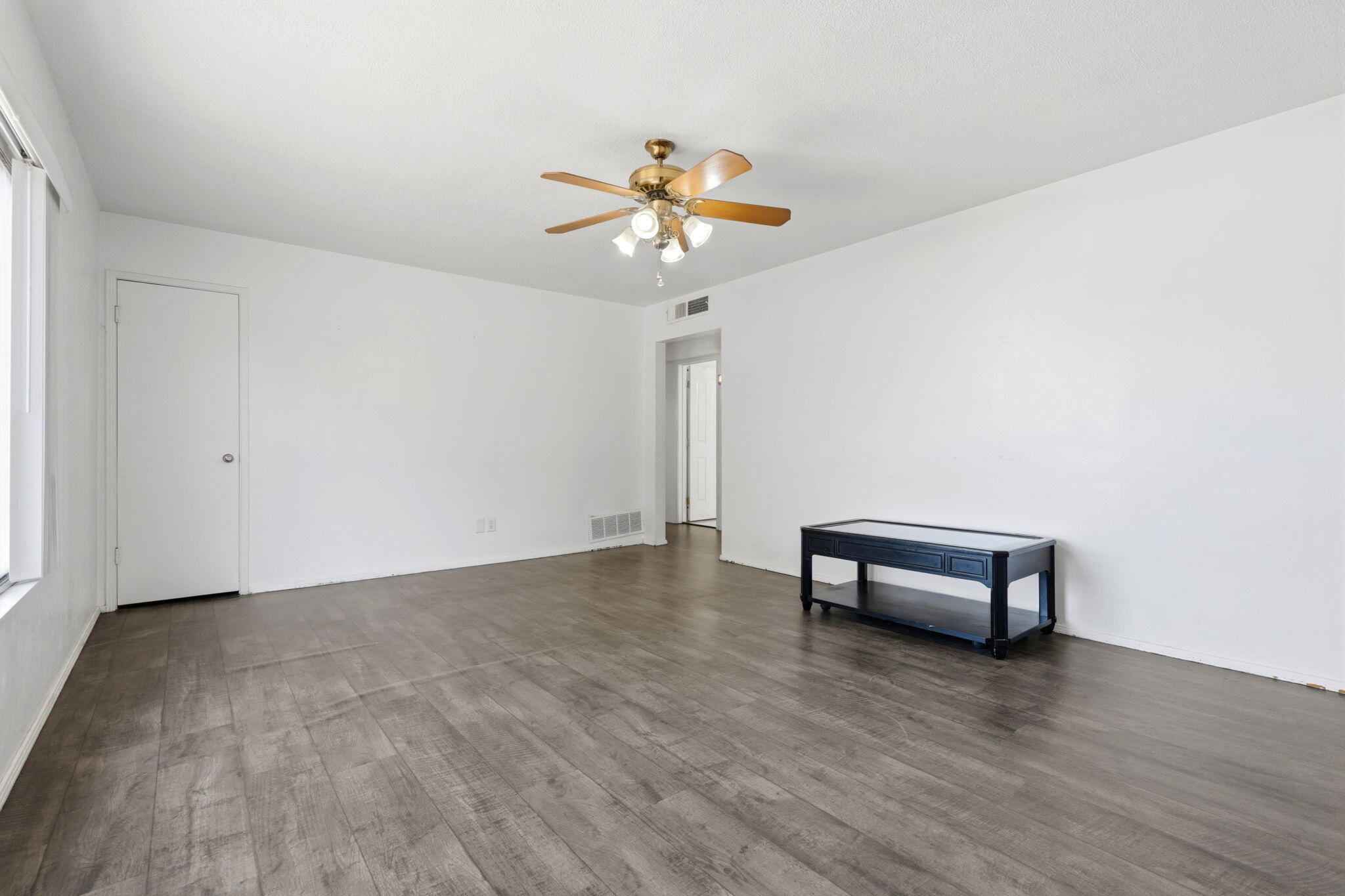 15358 Cedar Rd, Porterville, CA 93257