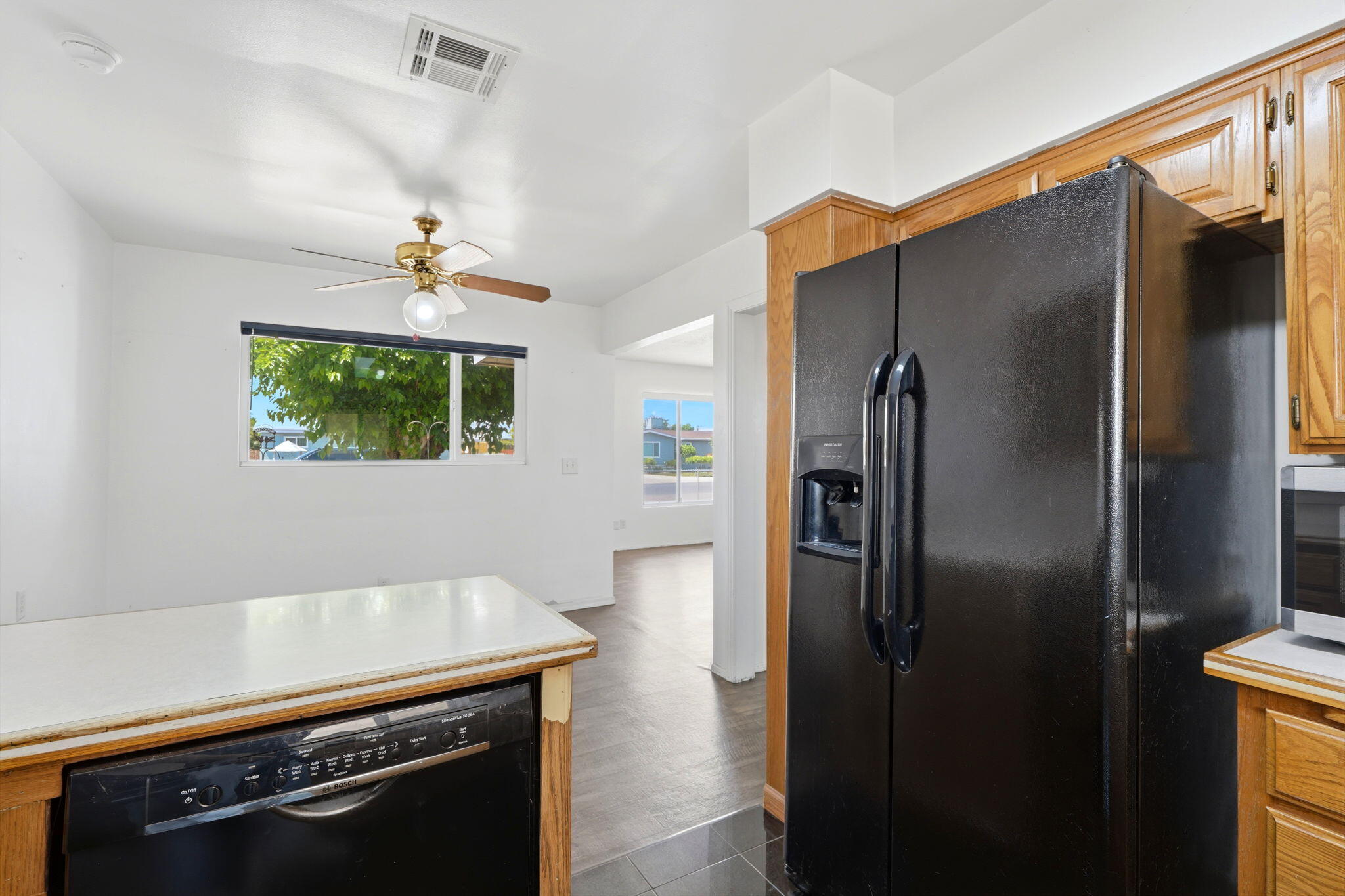 15358 Cedar Rd, Porterville, CA 93257