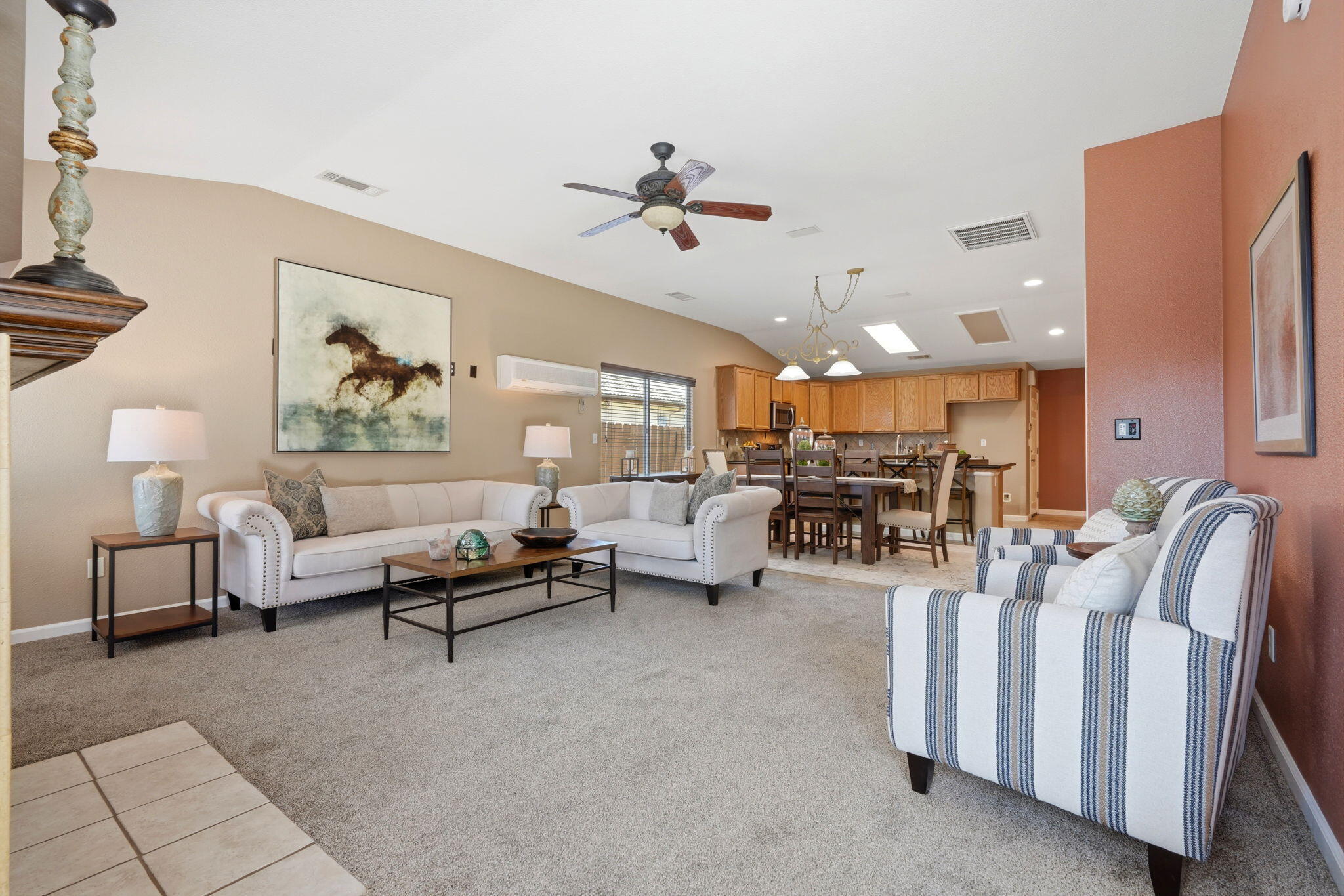 1945 W Picadilly Ln, Hanford, CA 93230