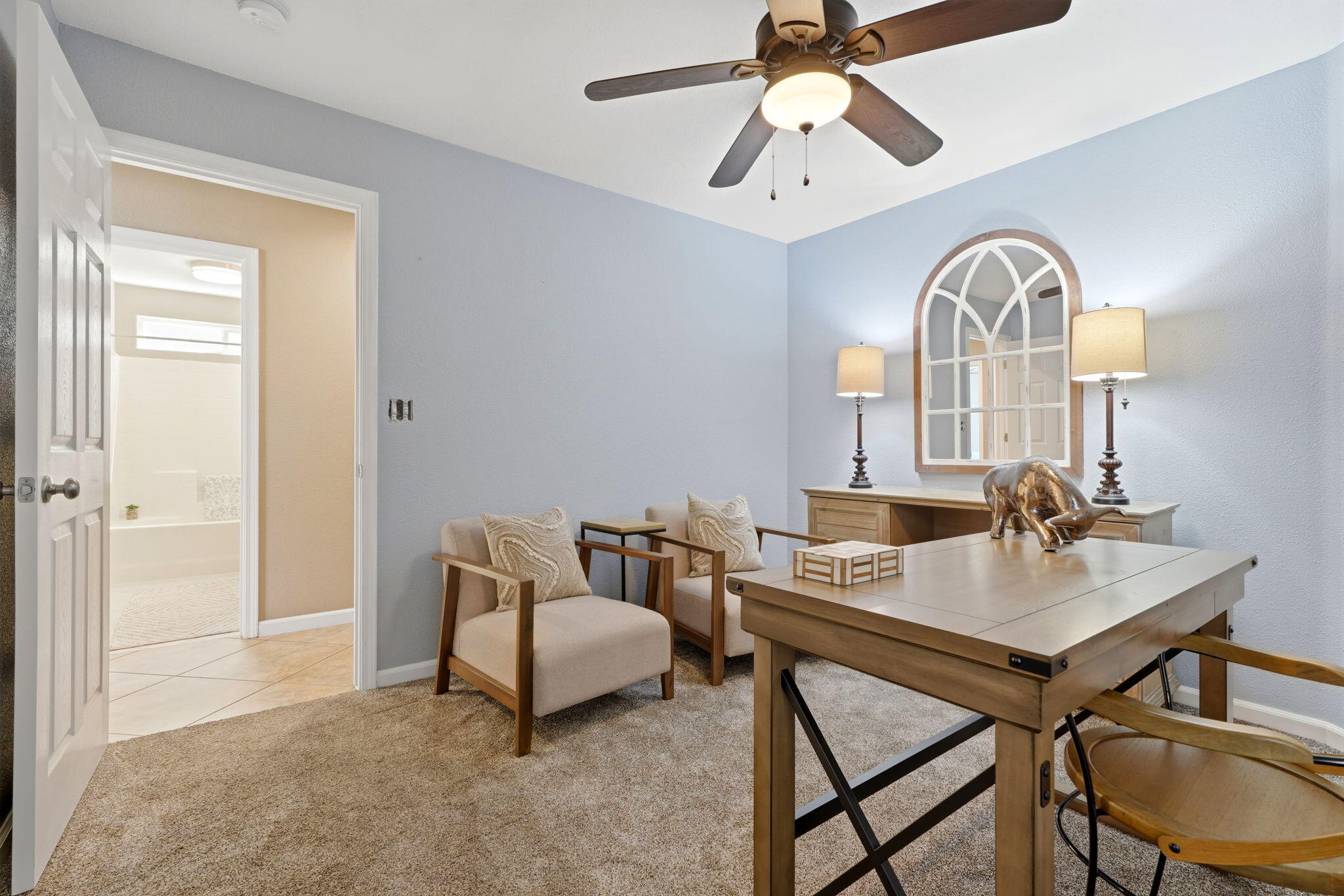 1945 W Picadilly Ln, Hanford, CA 93230