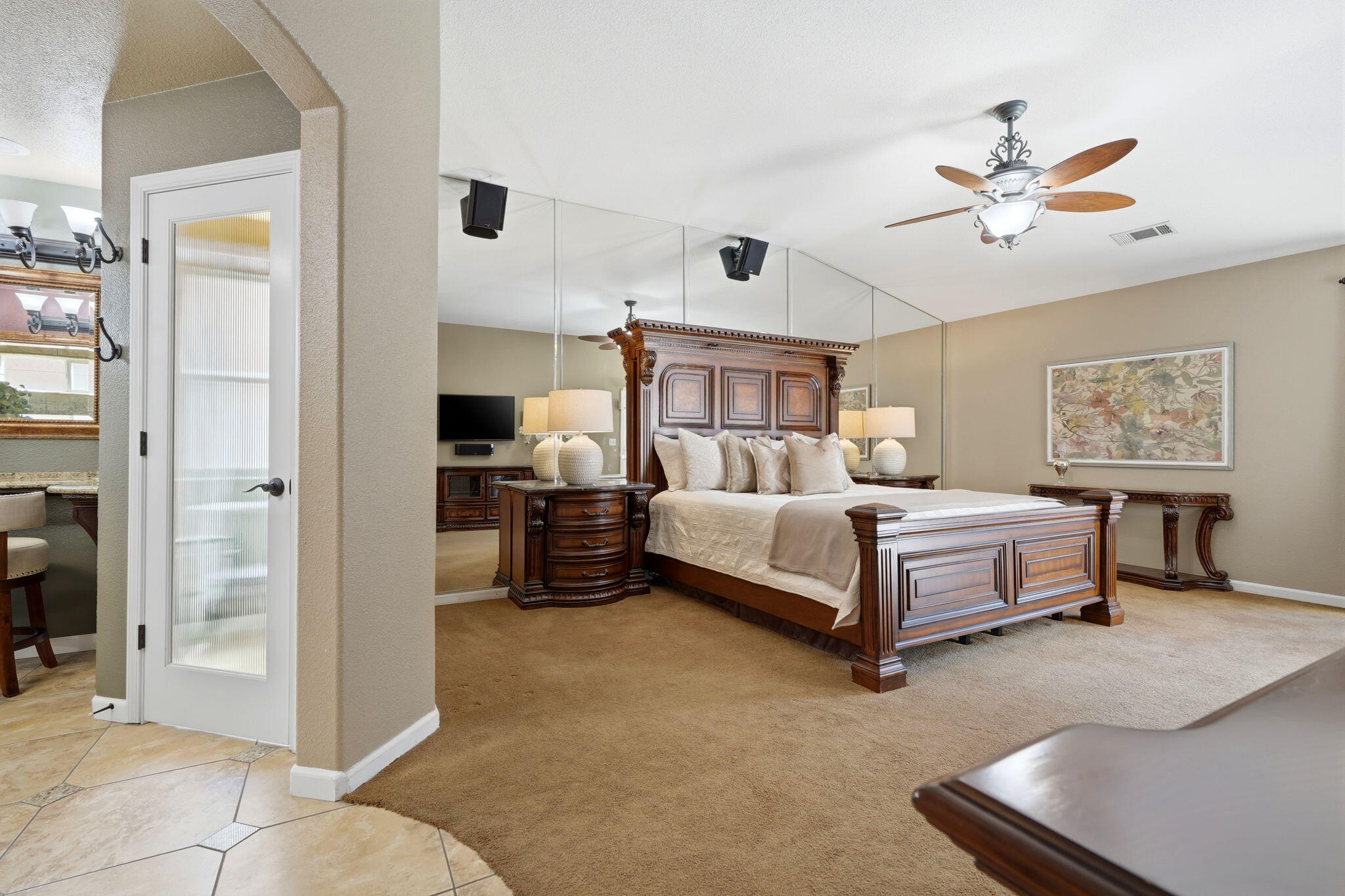 1945 W Picadilly Ln, Hanford, CA 93230