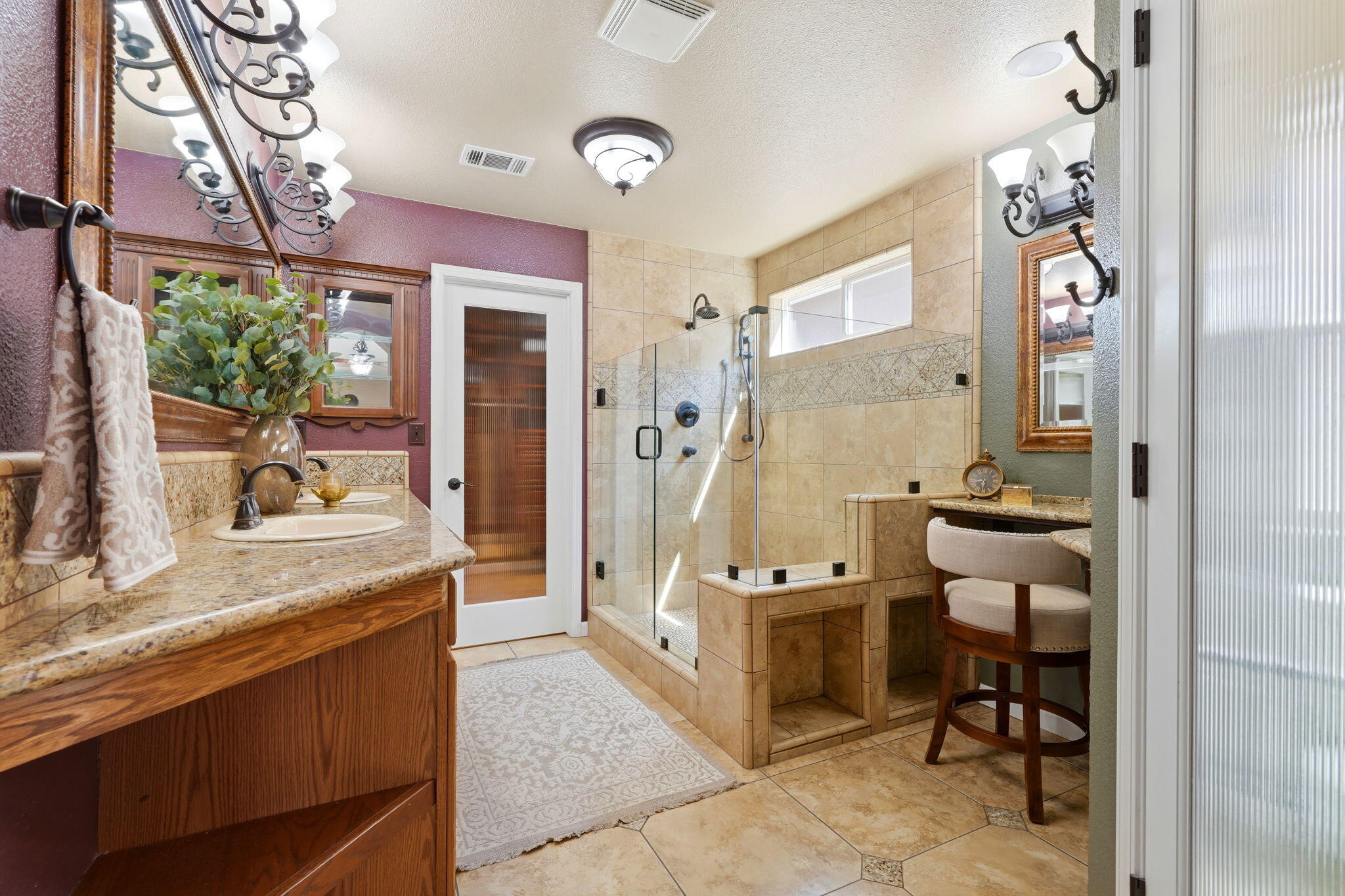 1945 W Picadilly Ln, Hanford, CA 93230