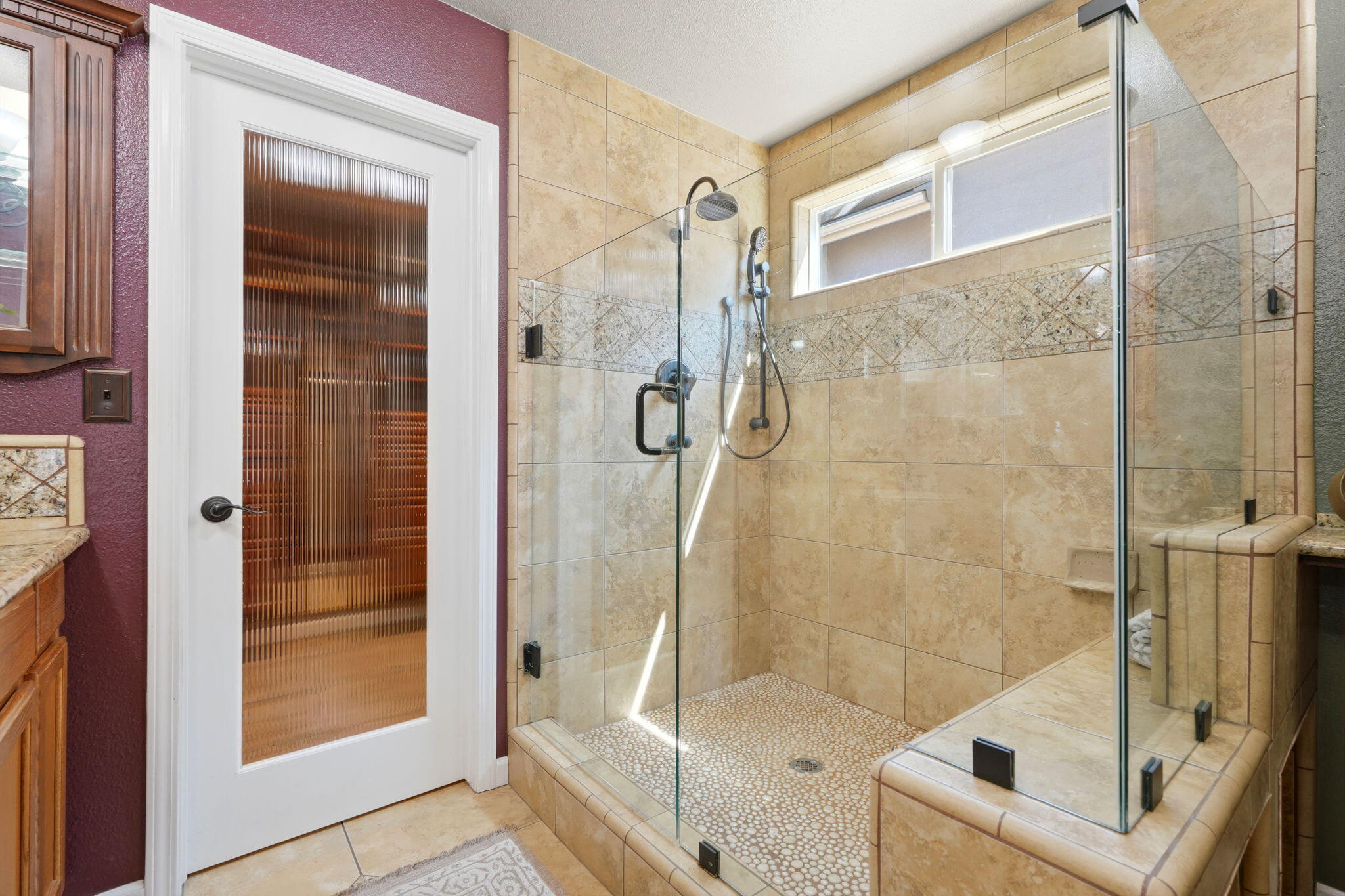 1945 W Picadilly Ln, Hanford, CA 93230