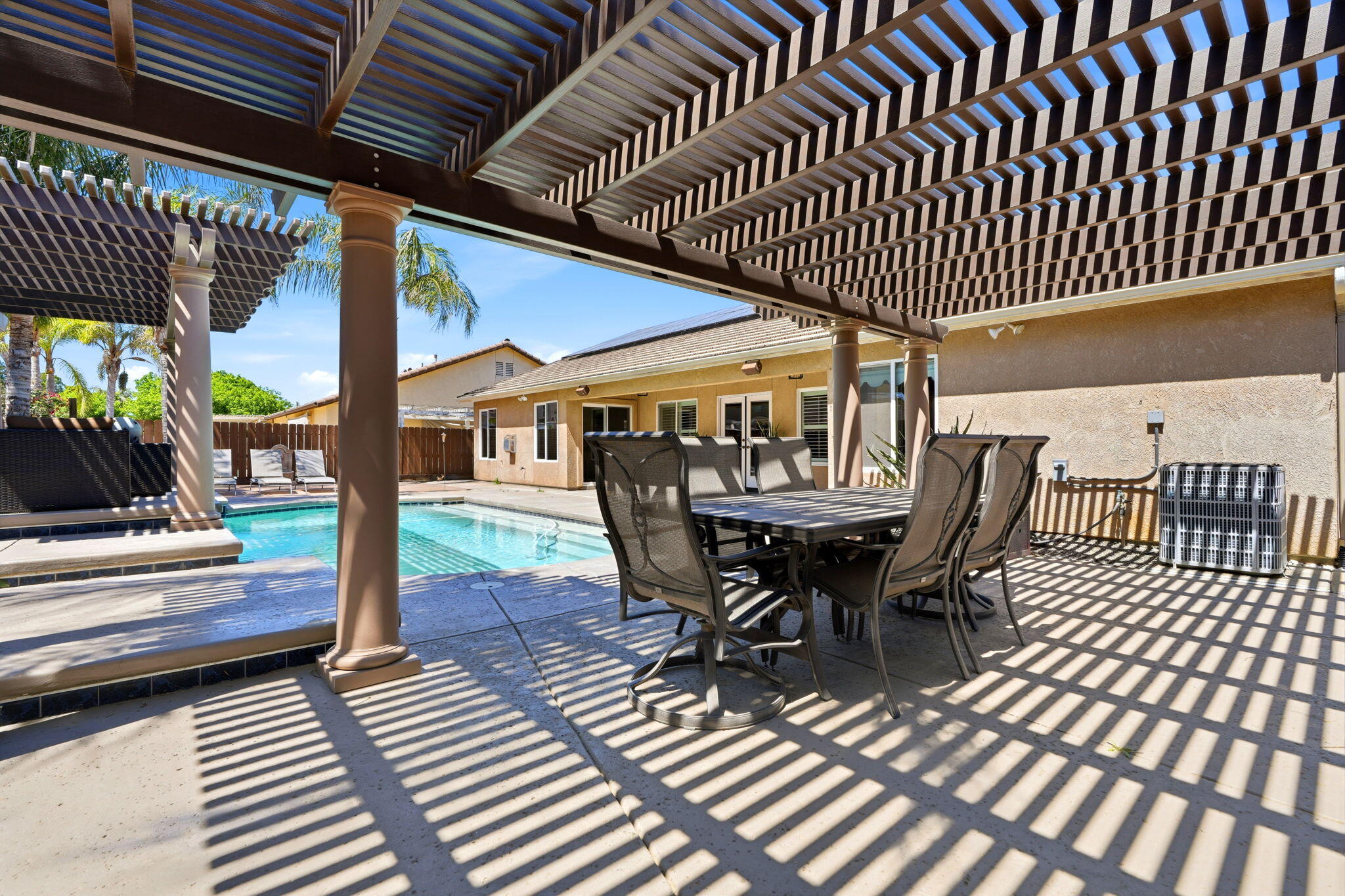 1945 W Picadilly Ln, Hanford, CA 93230