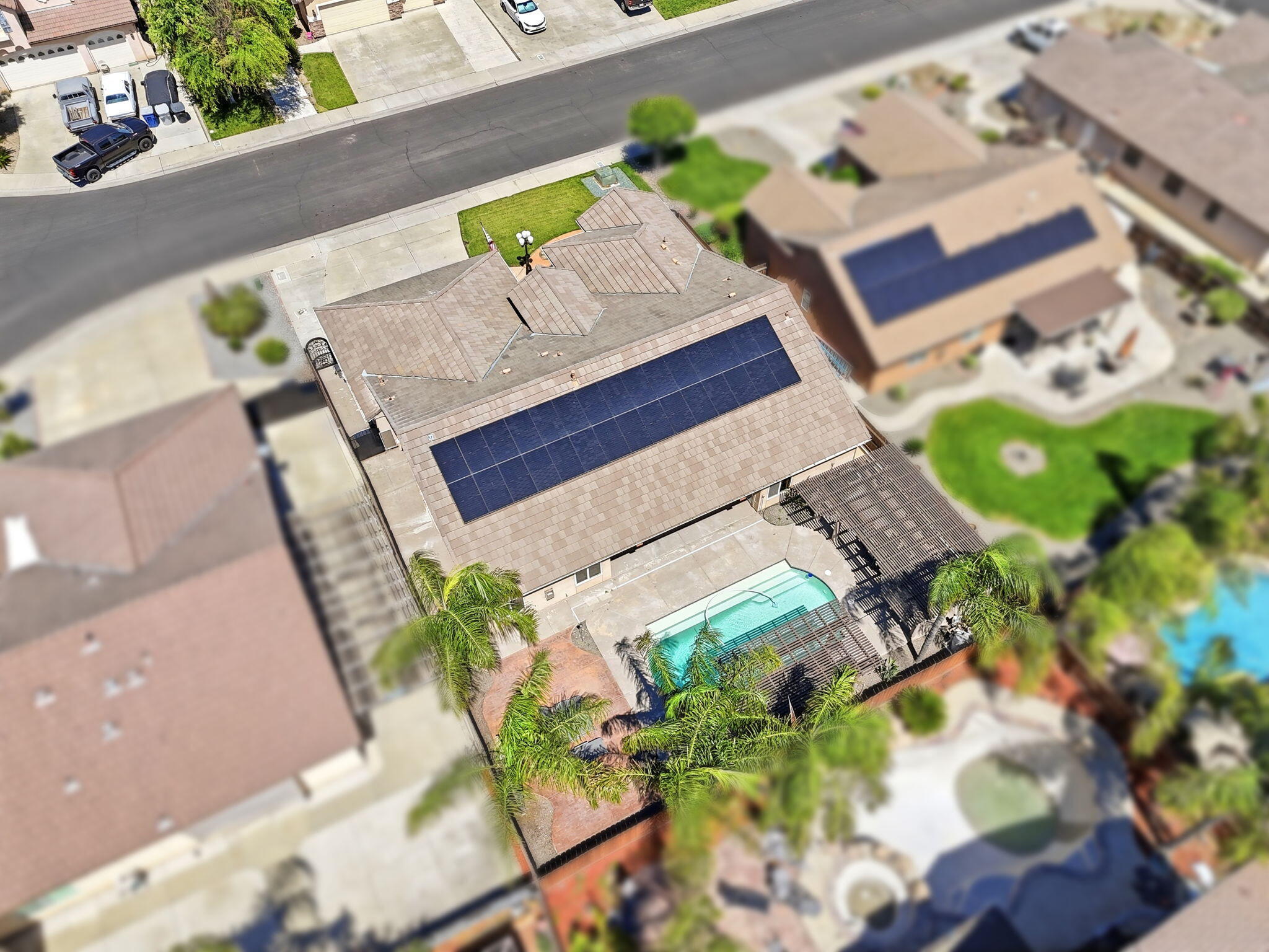 1945 W Picadilly Ln, Hanford, CA 93230