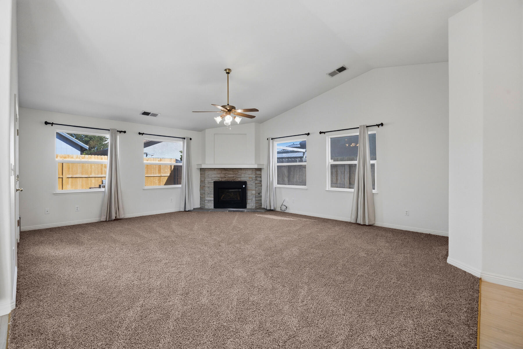 1752 Modoc Ave, Tulare, CA 93274