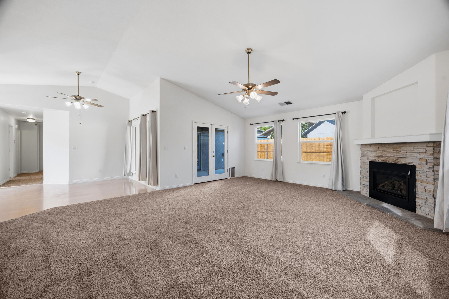 1752 Modoc Ave, Tulare, CA 93274