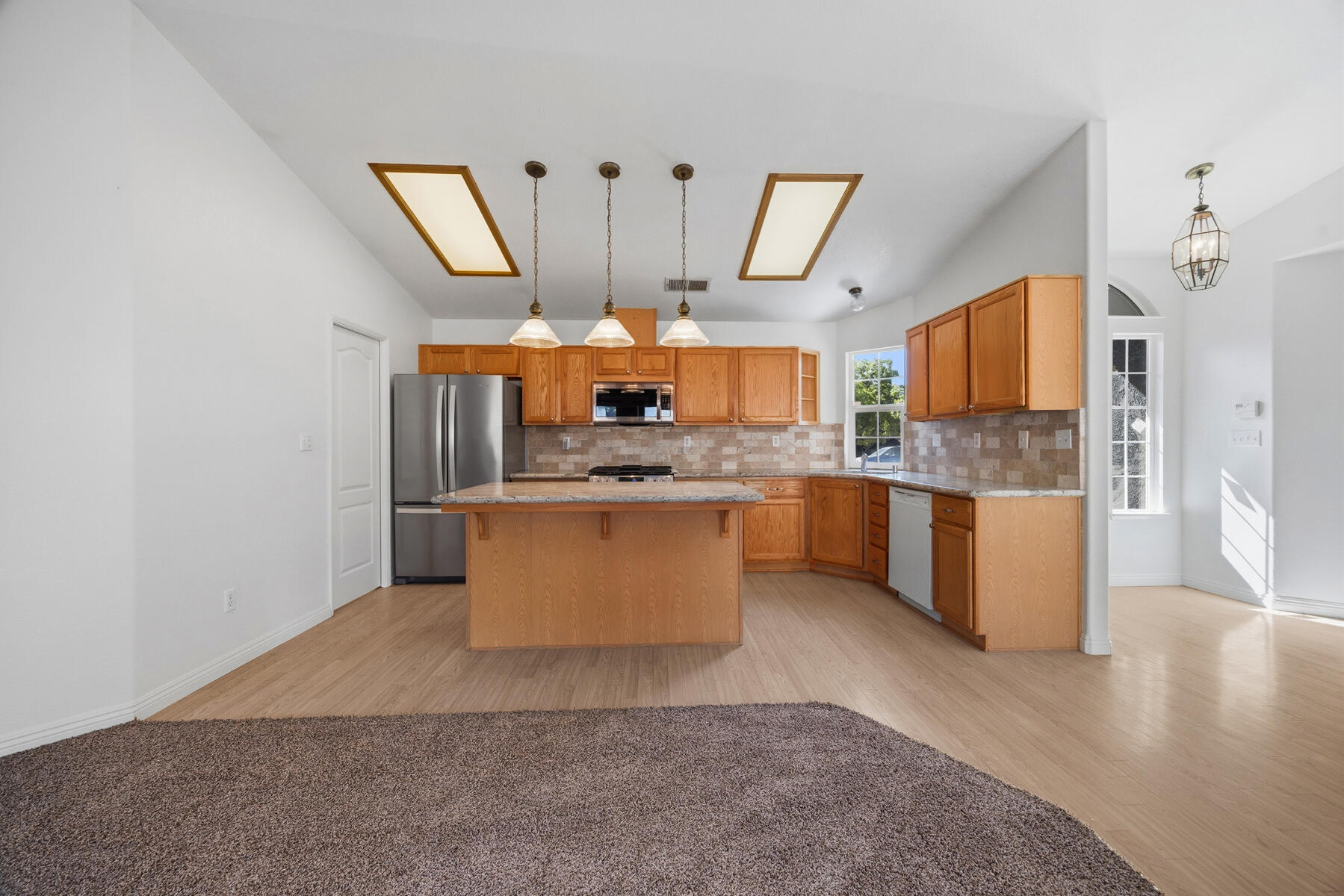 1752 Modoc Ave, Tulare, CA 93274