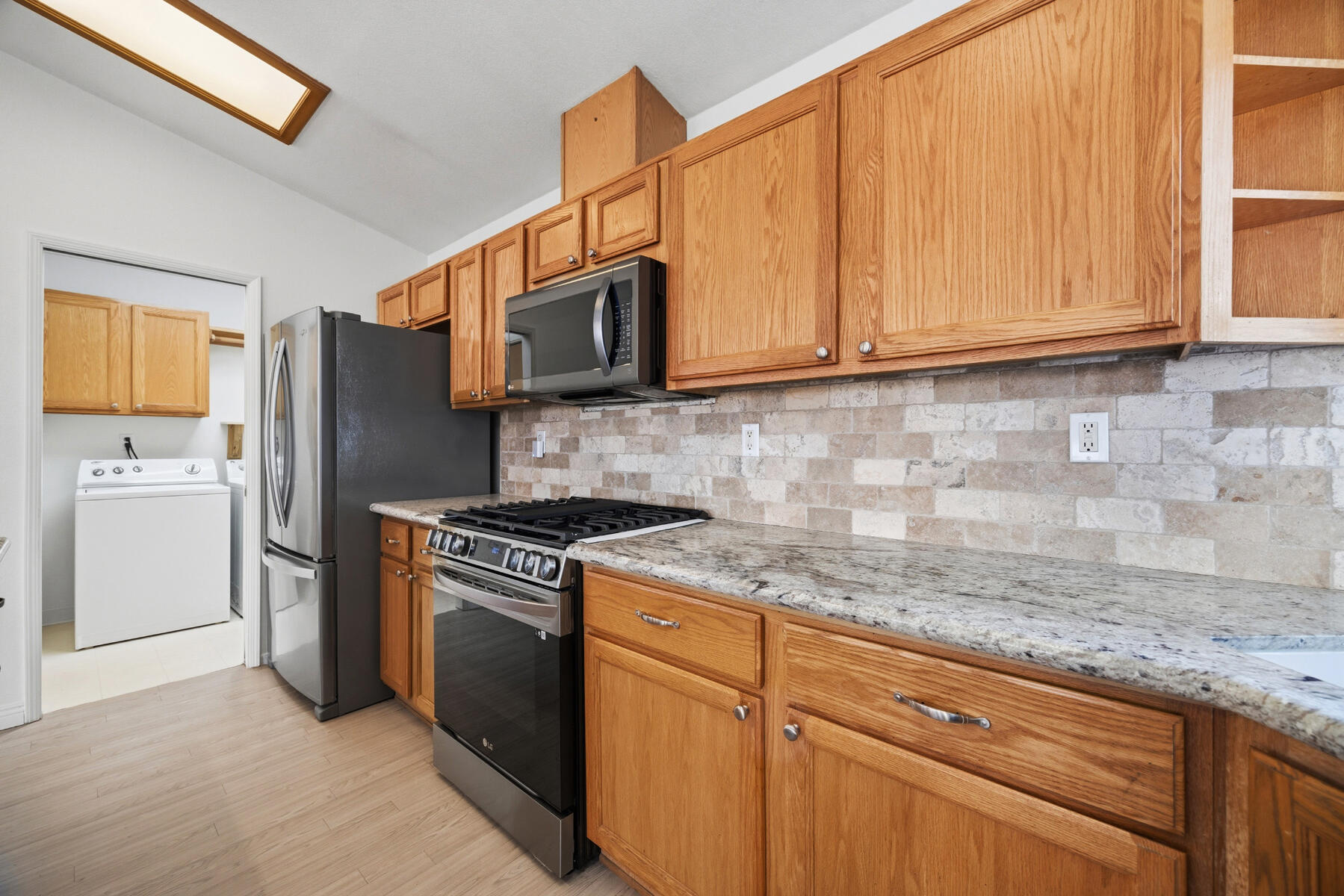 1752 Modoc Ave, Tulare, CA 93274