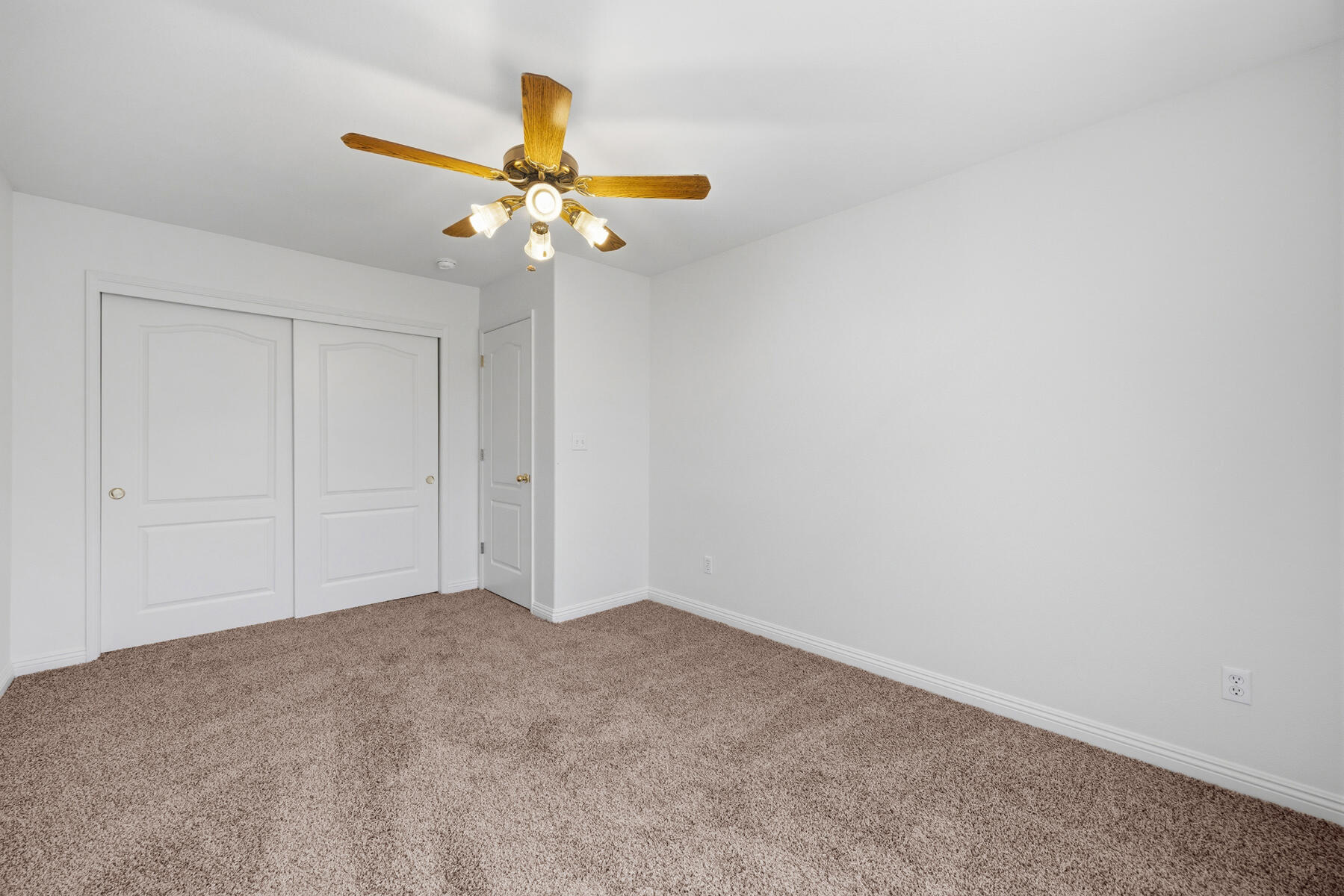 1752 Modoc Ave, Tulare, CA 93274