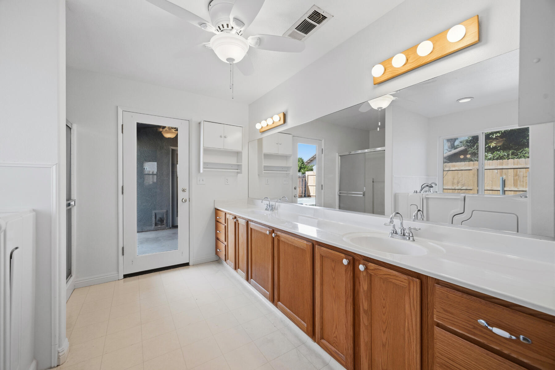 1752 Modoc Ave, Tulare, CA 93274