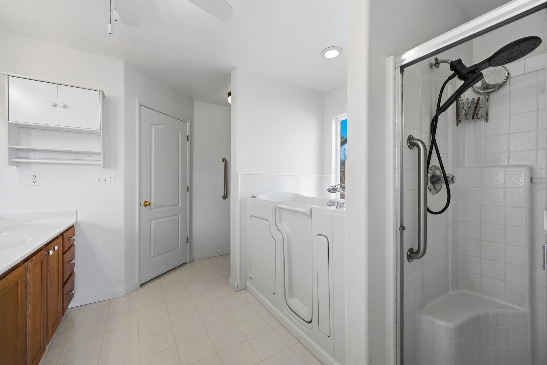 1752 Modoc Ave, Tulare, CA 93274