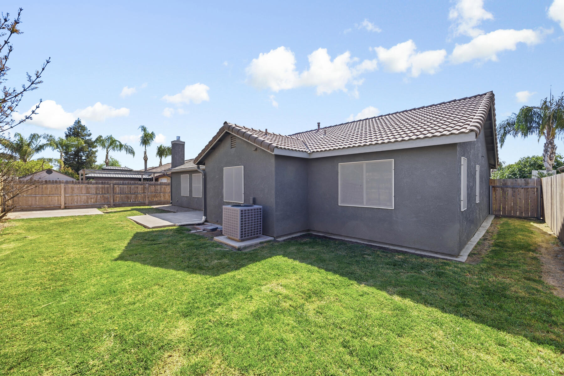 1752 Modoc Ave, Tulare, CA 93274