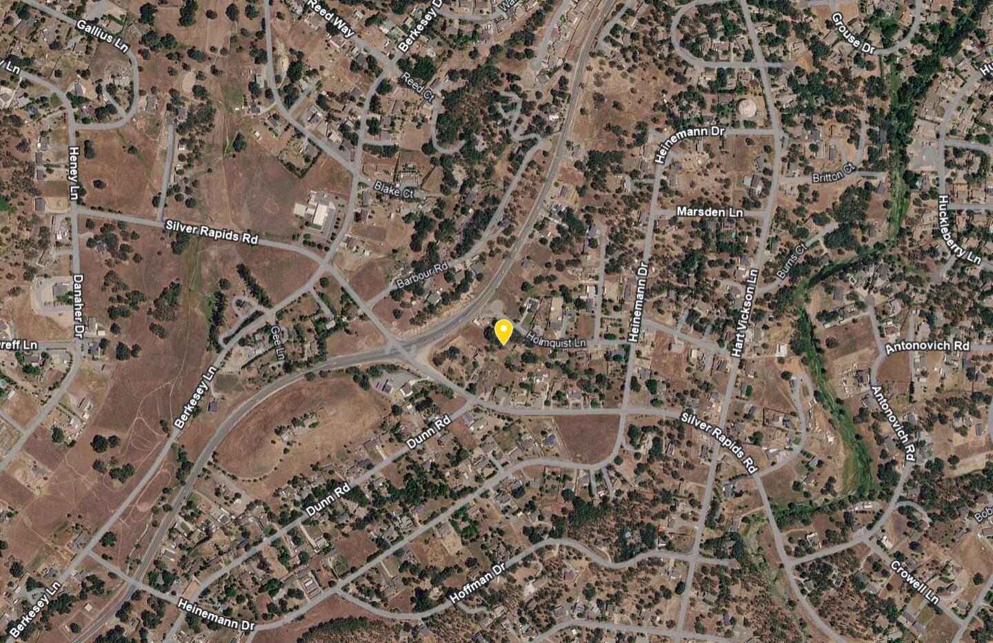 2534 Holmquist Ln, Valley Springs, CA 95252