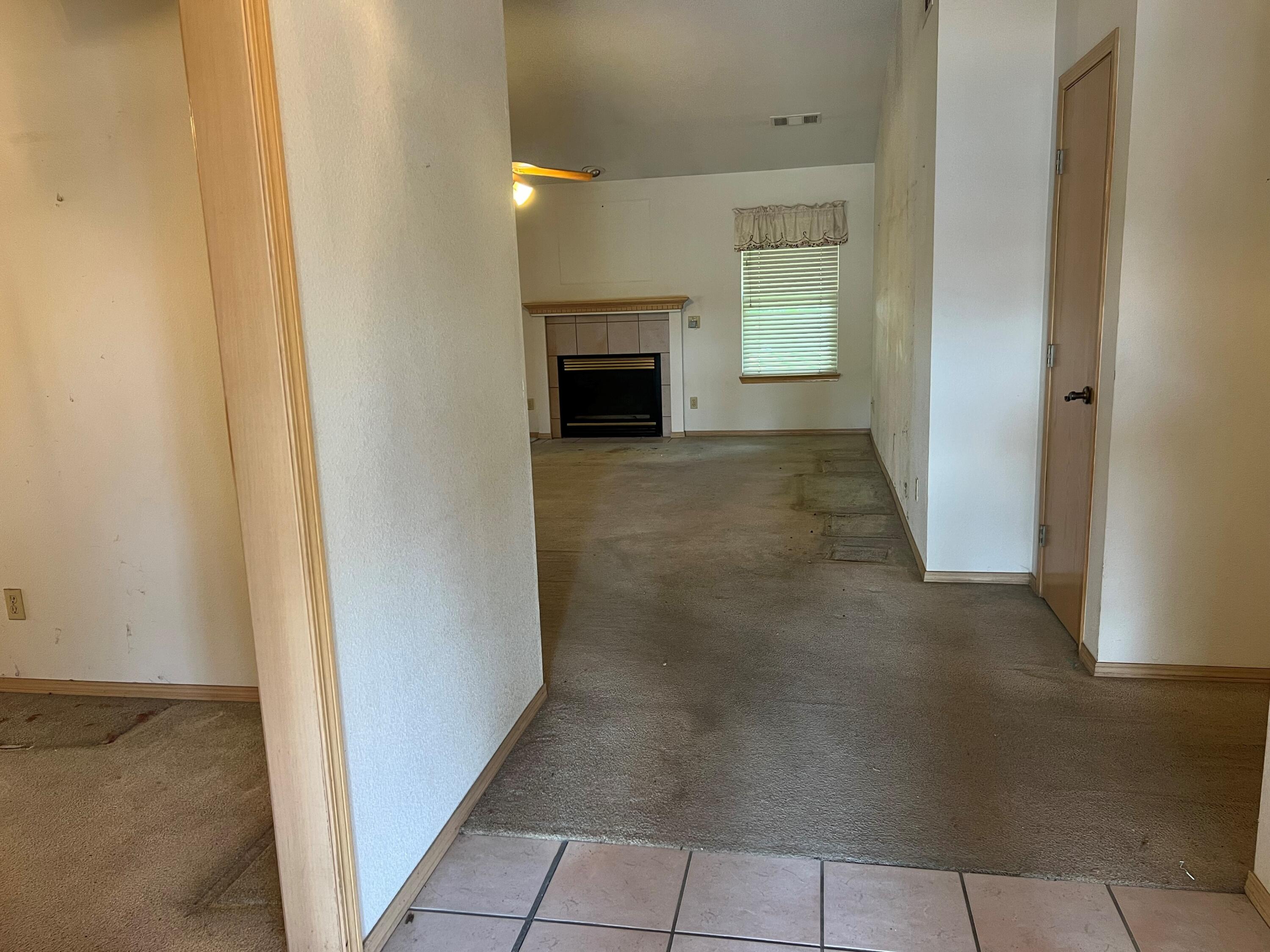 290 E Garfield Ave, Tulare, CA 93274