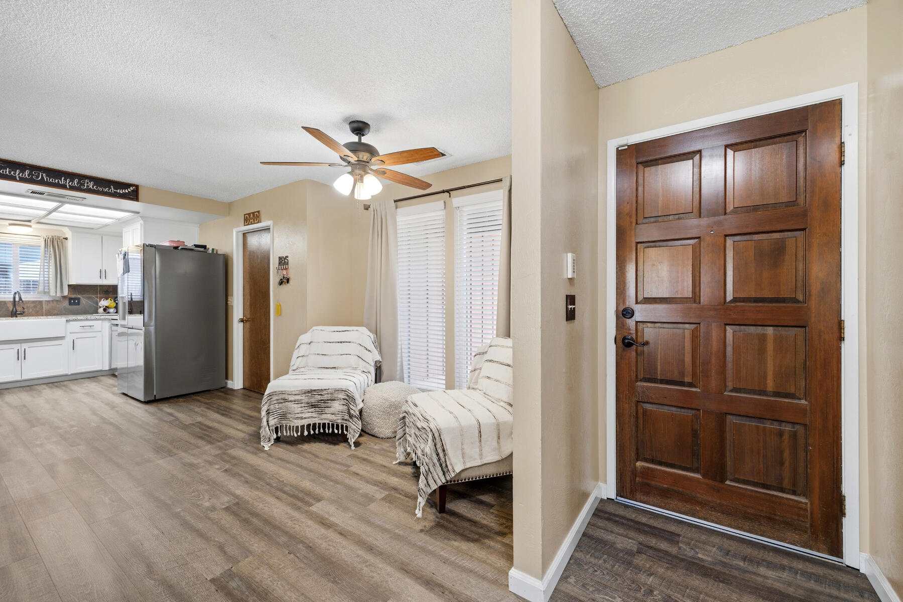 3113 W Whitendale Ave, Visalia, CA 93277