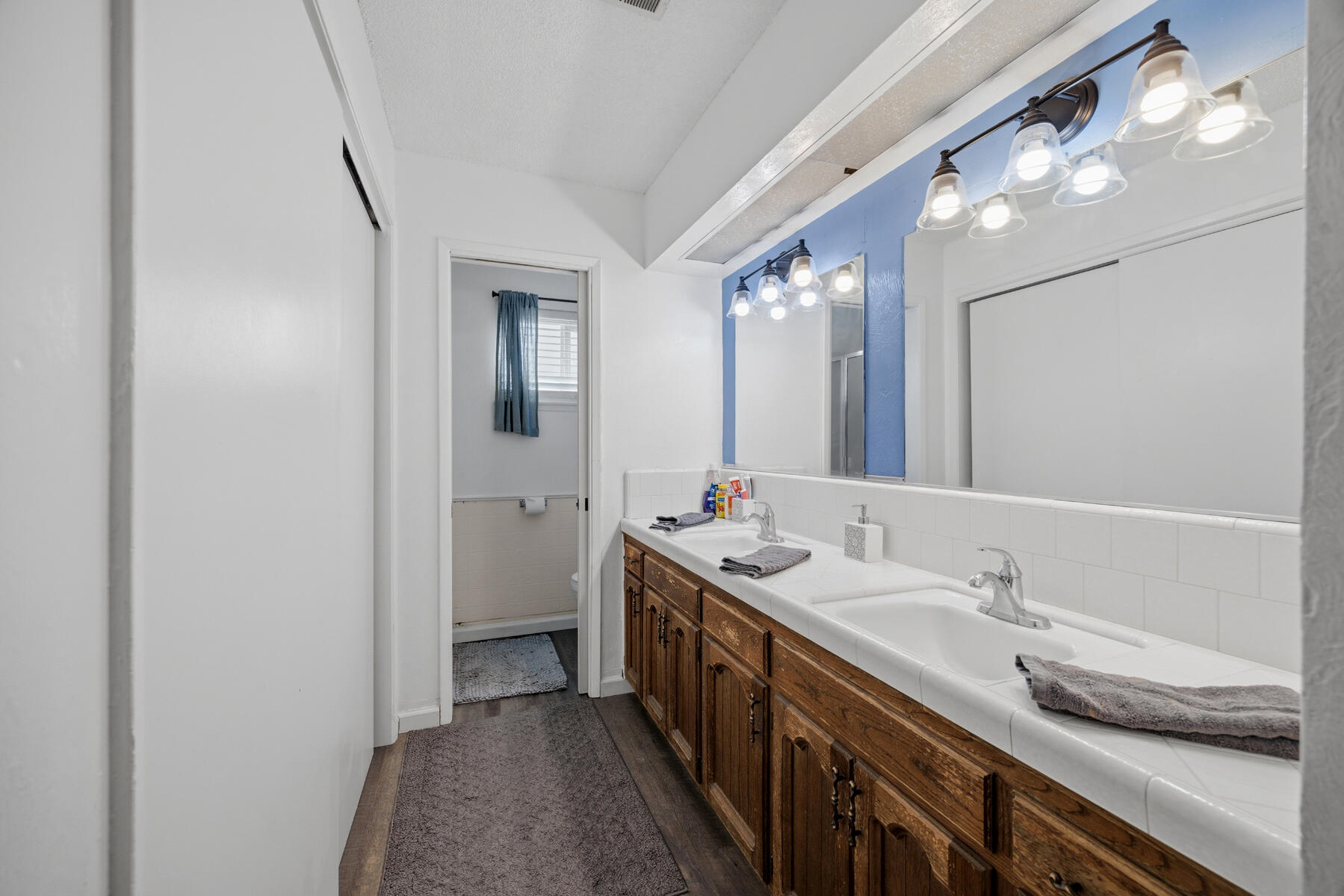 3113 W Whitendale Ave, Visalia, CA 93277