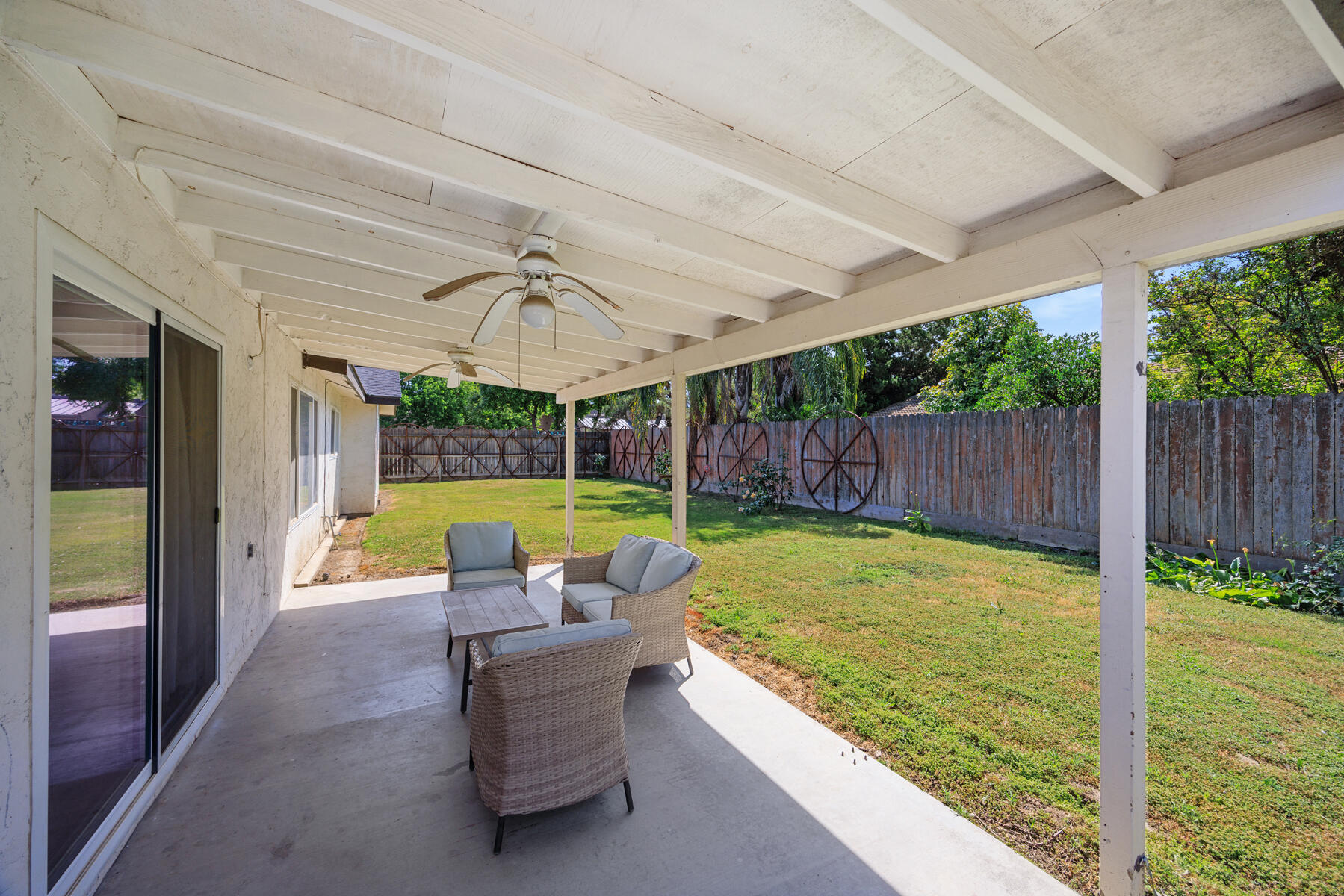 3113 W Whitendale Ave, Visalia, CA 93277