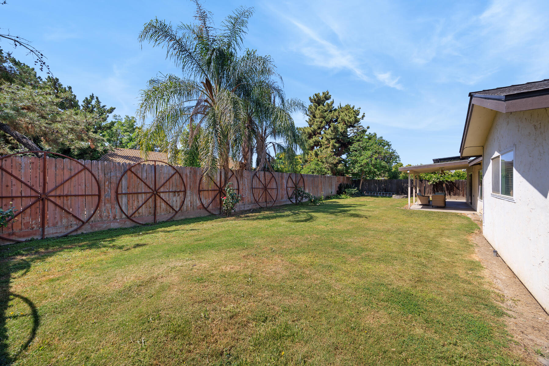 3113 W Whitendale Ave, Visalia, CA 93277