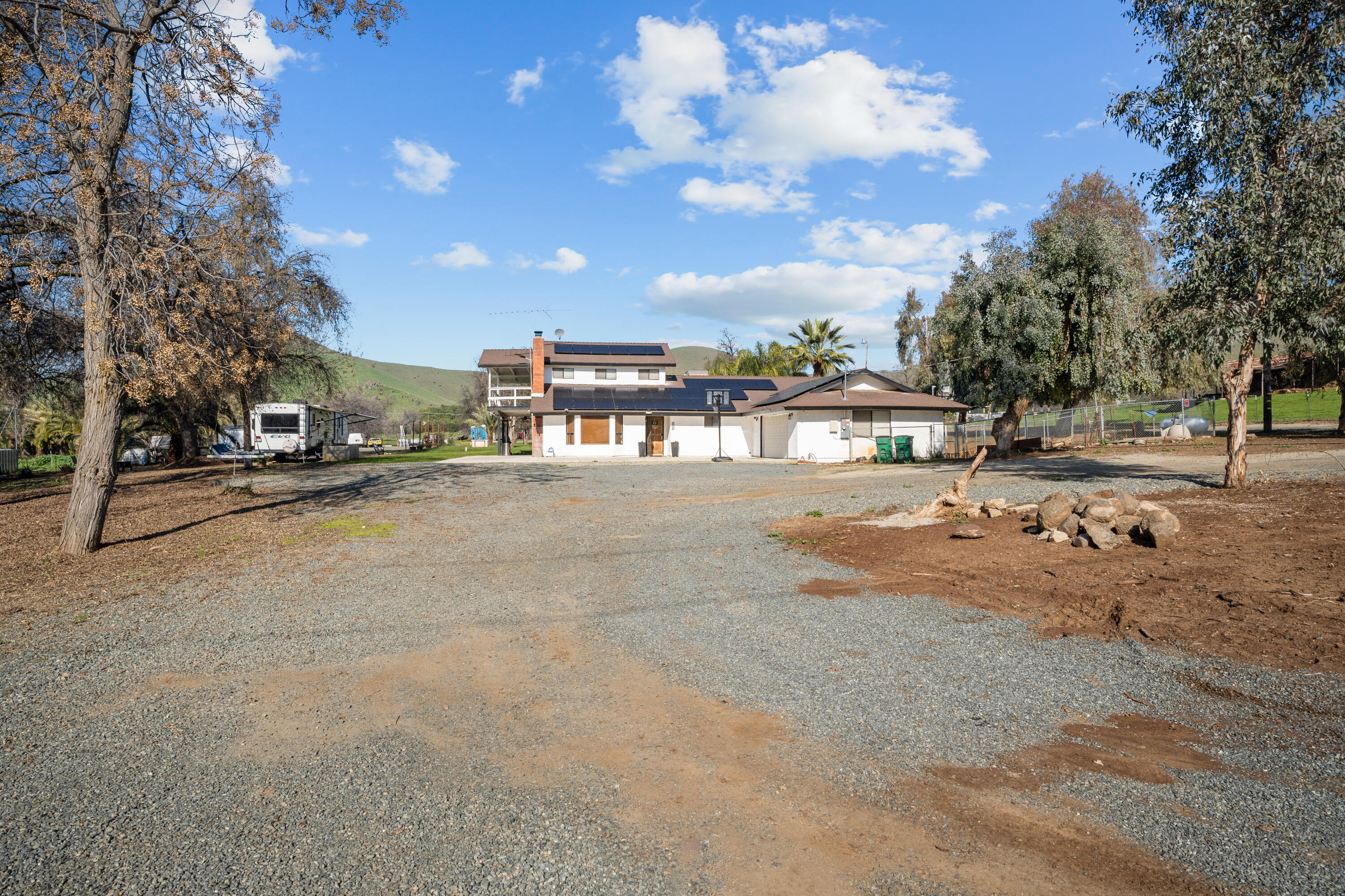 31369 Success Valley Dr, Porterville, CA 93257