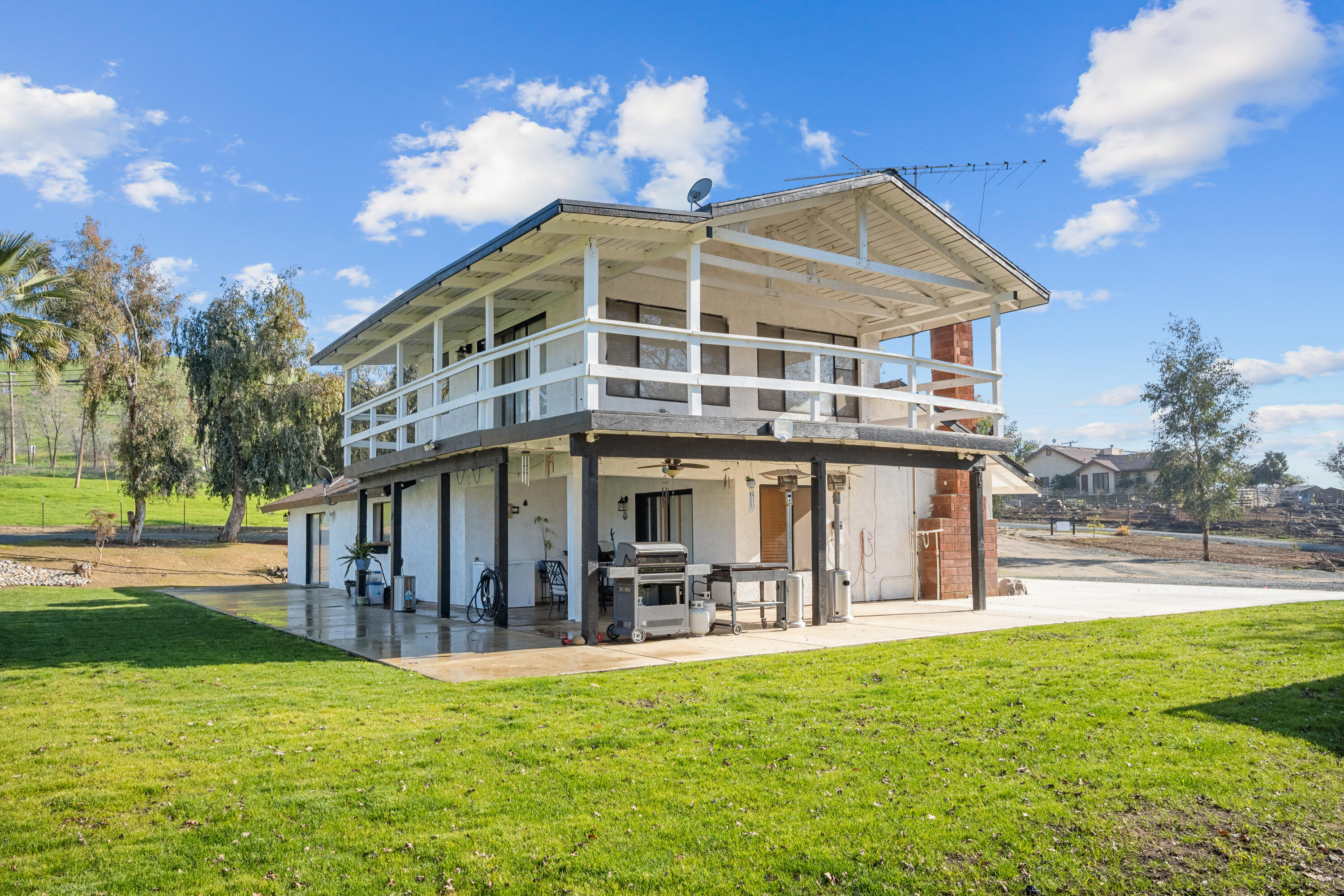 31369 Success Valley Dr, Porterville, CA 93257