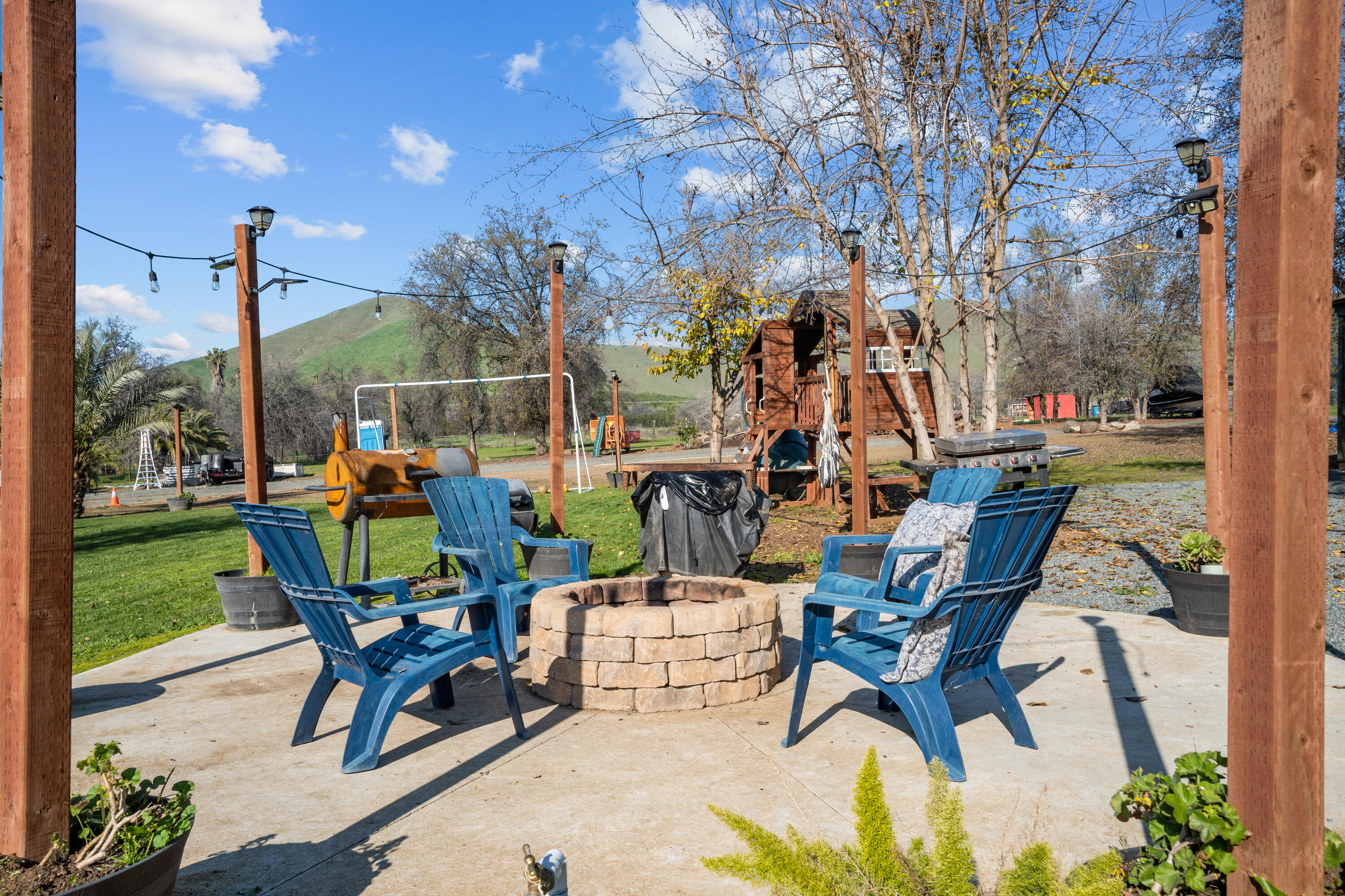 31369 Success Valley Dr, Porterville, CA 93257