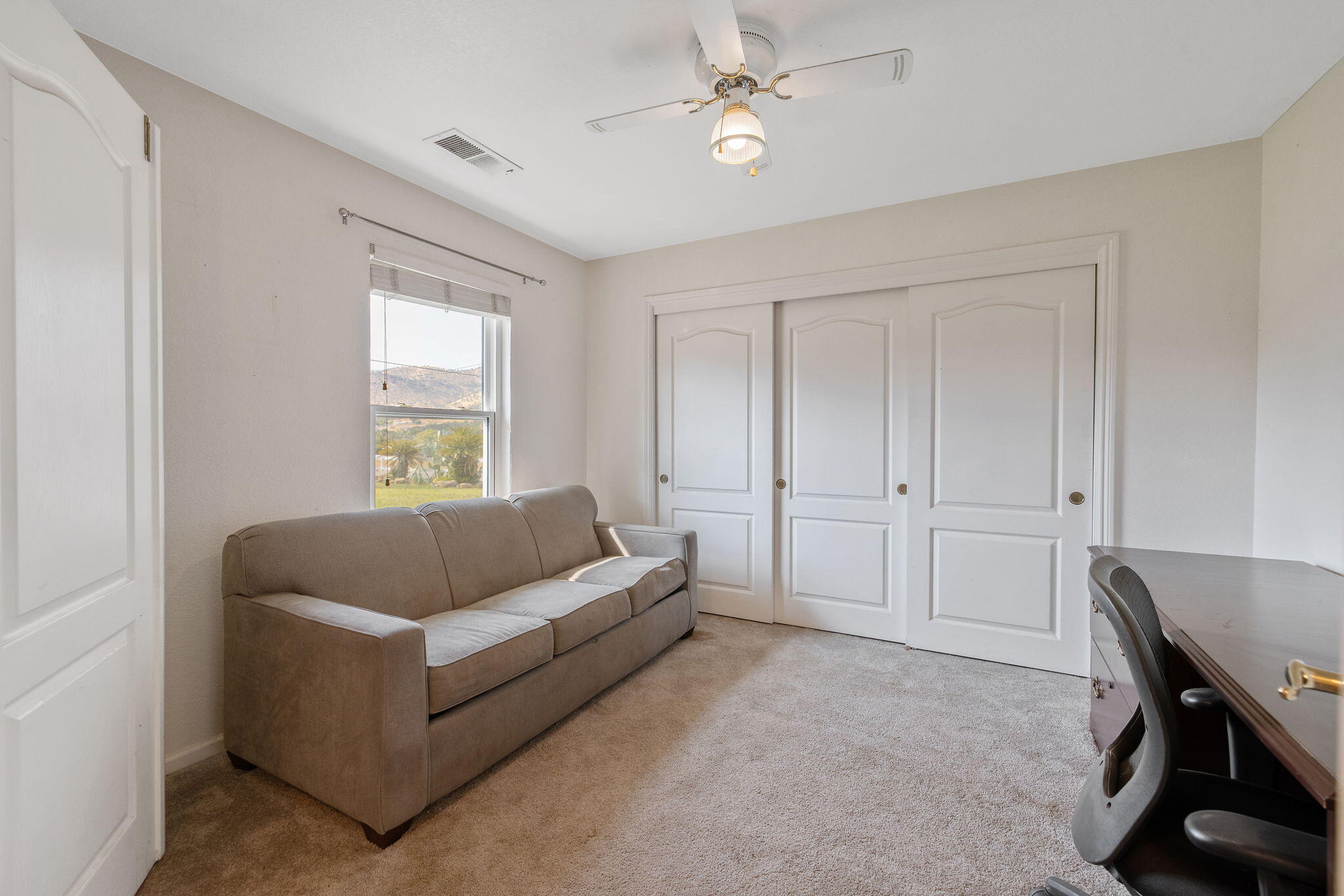 7272 Lupine Dr, Sanger, CA 93657