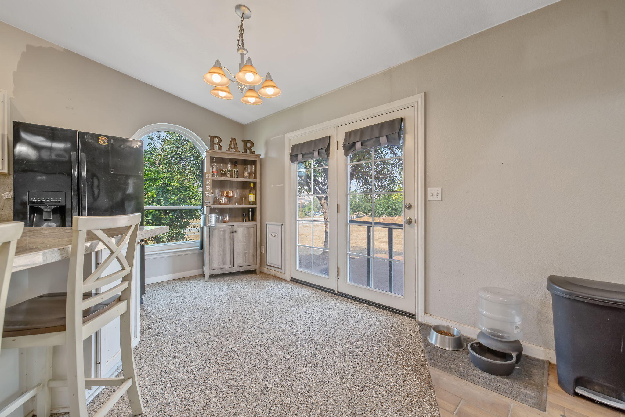 7272 Lupine Dr, Sanger, CA 93657