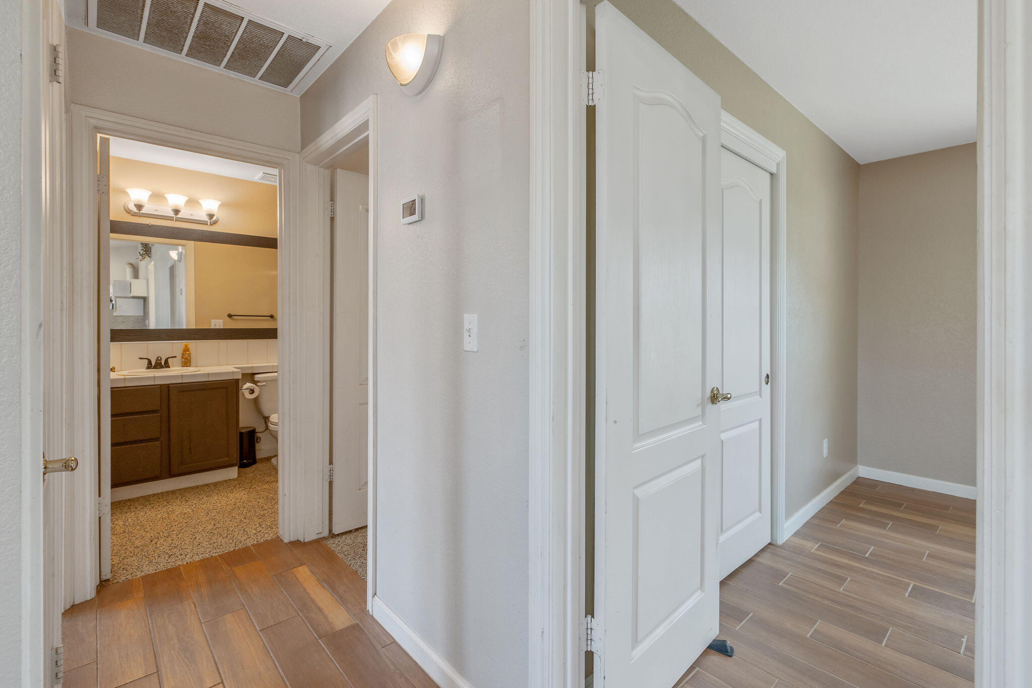 7272 Lupine Dr, Sanger, CA 93657